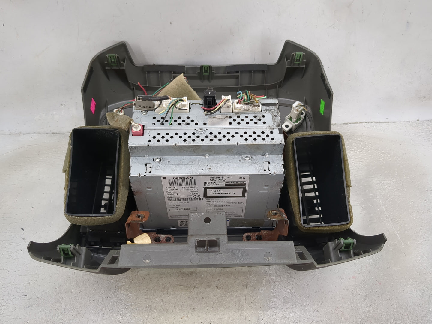 2016 Nissan Frontier Radio AM FM Cd Player Receiver Replacement P/N:28185 9BM1A CQ-FN95E0GX Fits OEM Used Auto Parts - Oemus