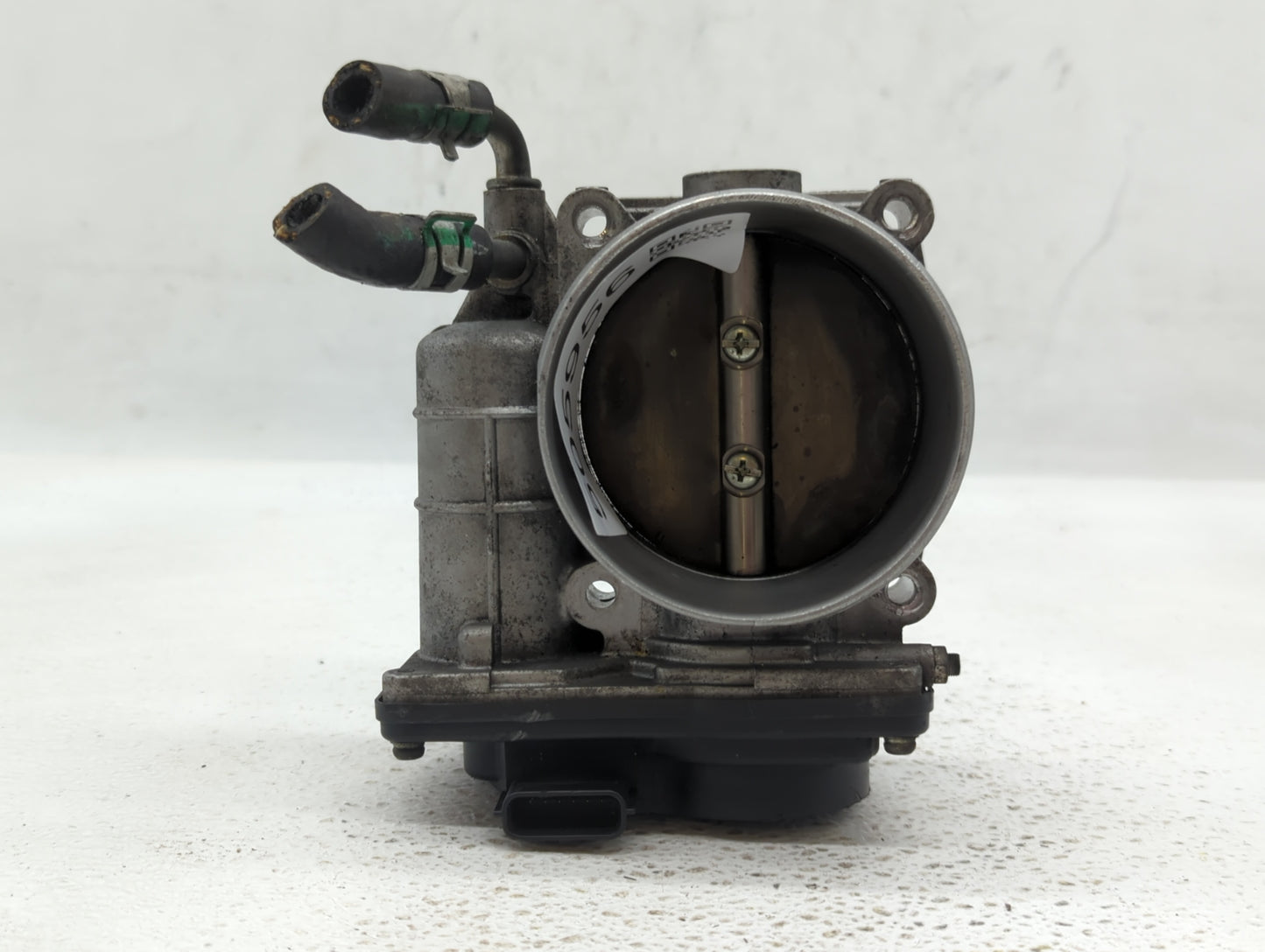 2013-2019 Nissan Frontier Throttle Body P/N:526-01 Fits Fits 2012 2013 2014 2015 2016 2017 2018 2019 2020 OEM Used Auto Part