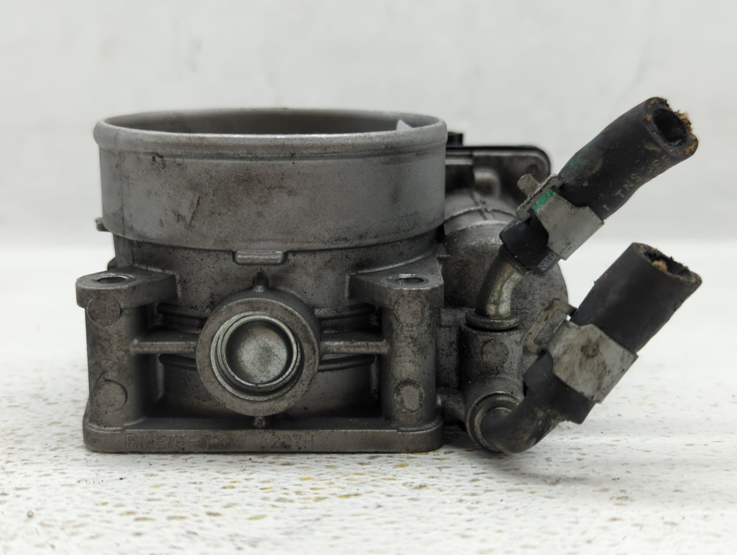 2013-2019 Nissan Frontier Throttle Body P/N:526-01 Fits Fits 2012 2013 2014 2015 2016 2017 2018 2019 2020 OEM Used Auto Part