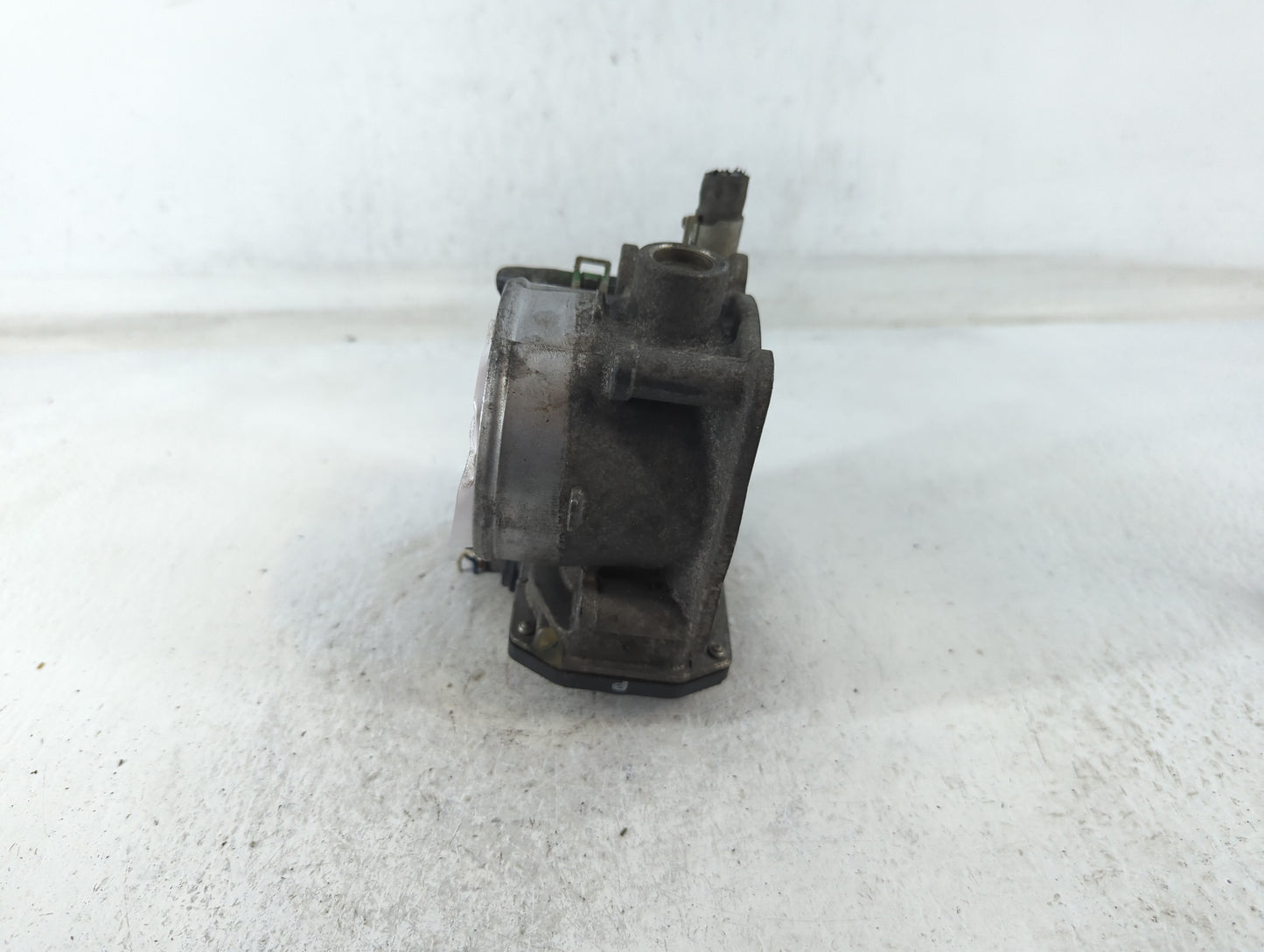 2013-2019 Nissan Frontier Throttle Body P/N:16119 7S001 D Fits Fits 2012 2013 2014 2015 2016 2017 2018 2019 2020 OEM Used Au