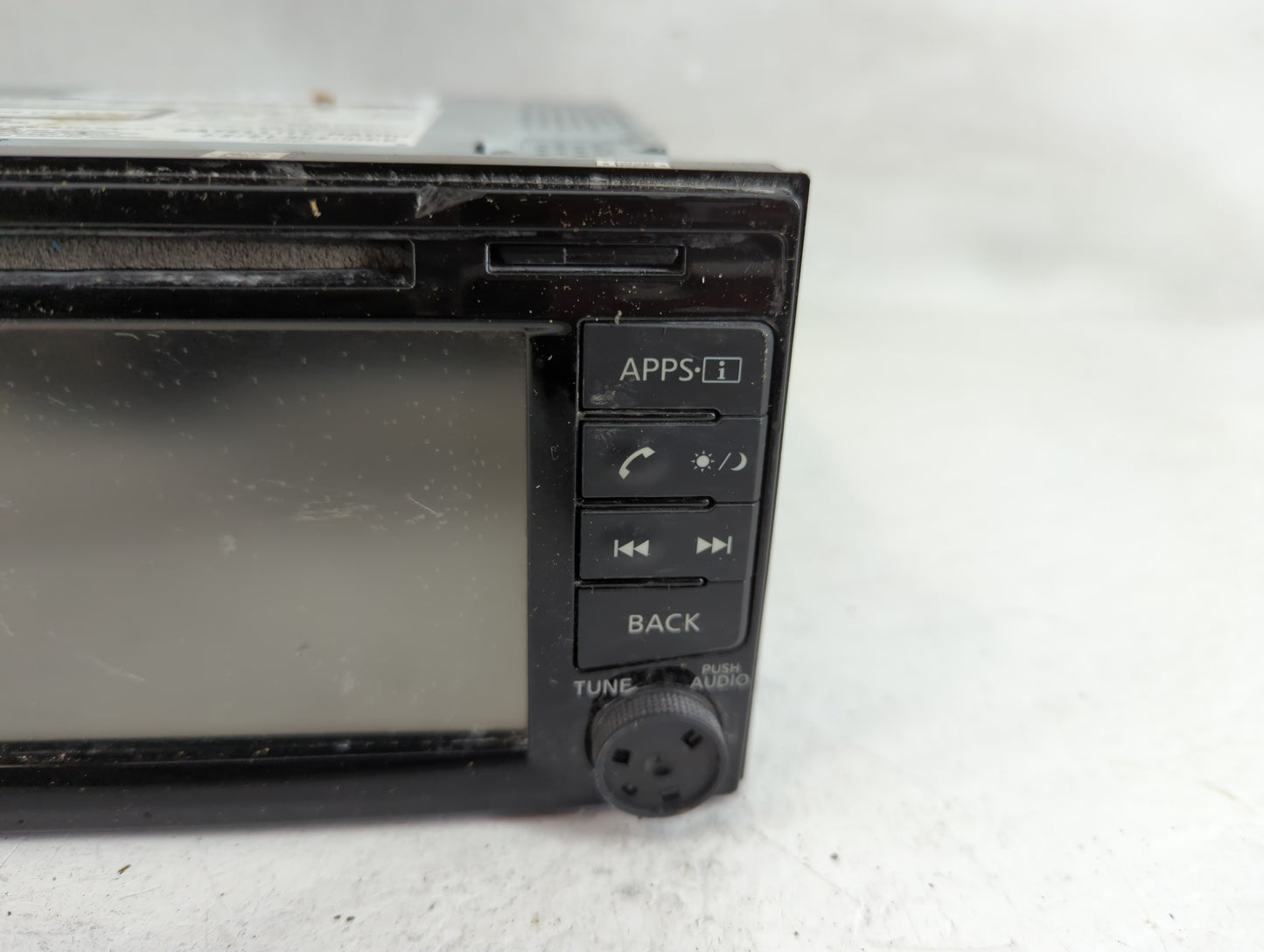 2016 Nissan Juke Radio AM FM Cd Player Receiver Replacement P/N:7 612 051 362 Fits OEM Used Auto Parts - Oemusedautoparts1.c