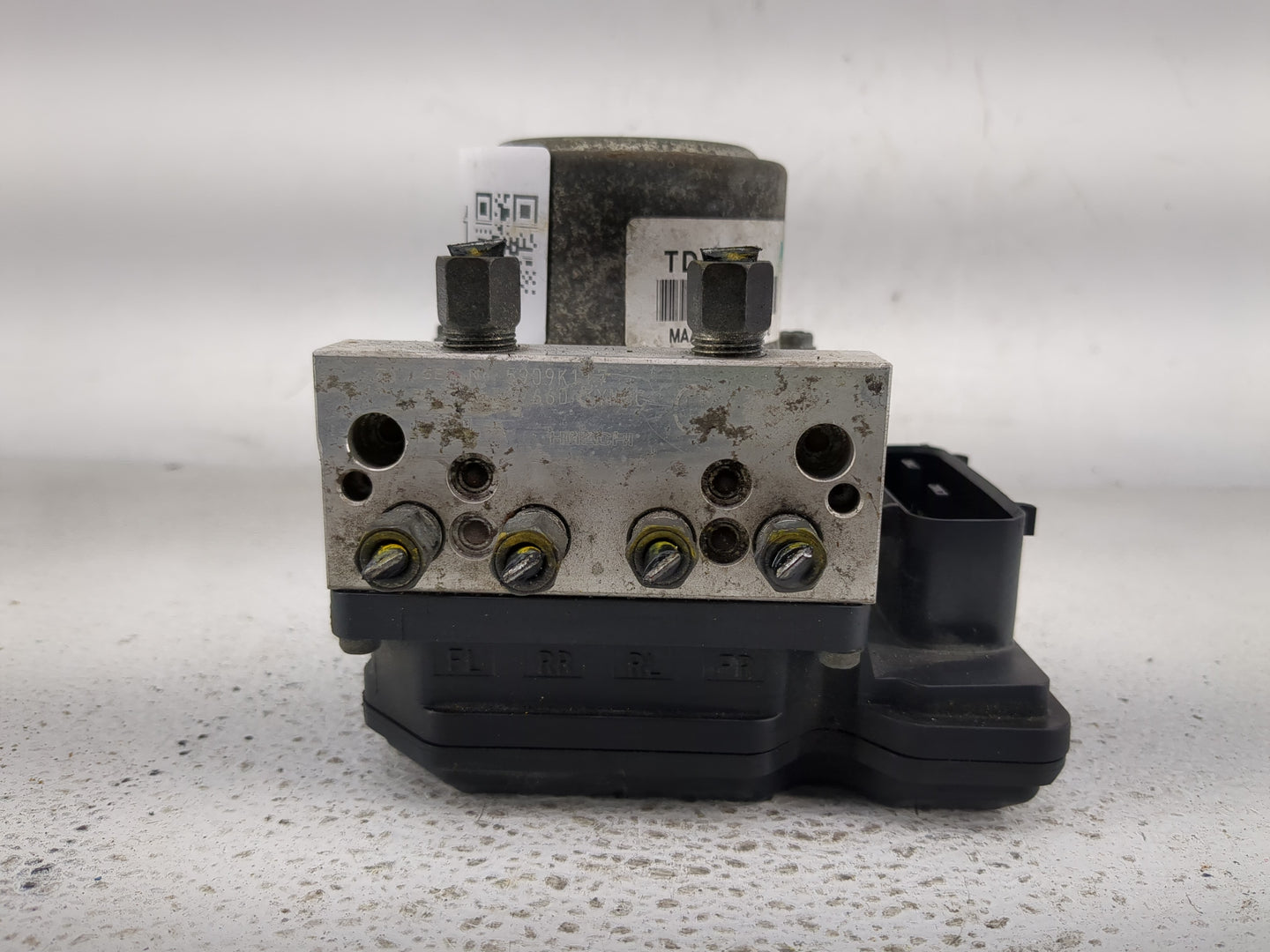 2015-2016 Nissan Juke ABS Pump Control Module Replacement P/N:47660 3YM0C Fits Fits 2015 2016 OEM Used Auto Parts - Oemuseda