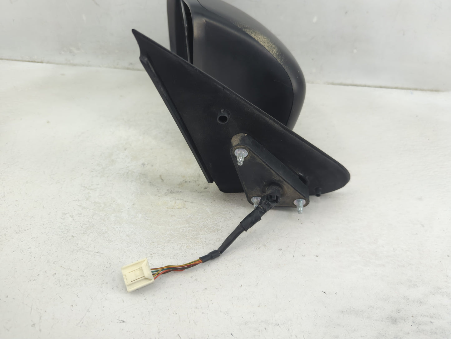 2015-2017 Nissan Juke Driver Side View Mirror - Left Door Mirror OEM Used - Oemusedautoparts1.com