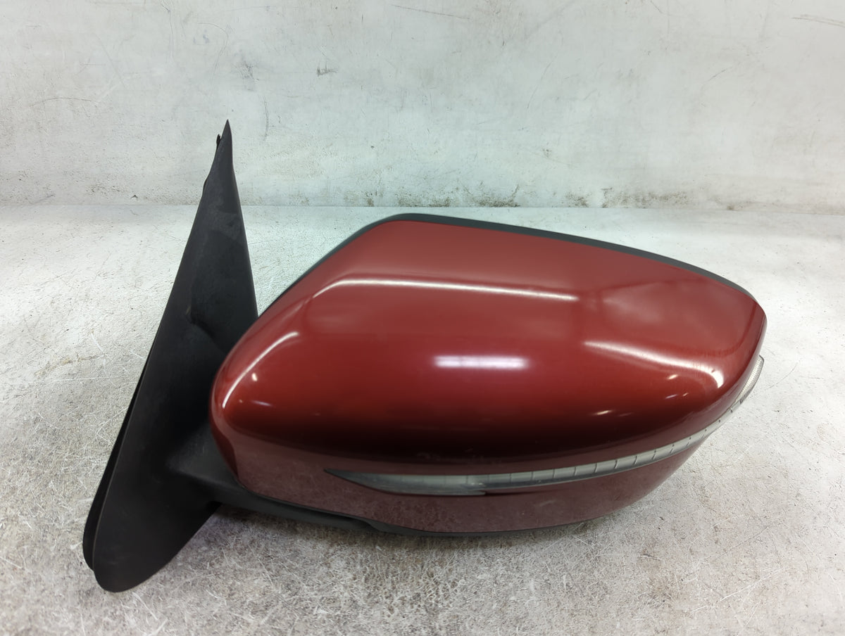 2015-2017 Nissan Juke Driver Side View Mirror - Left Door Mirror OEM Used - Oemusedautoparts1.com