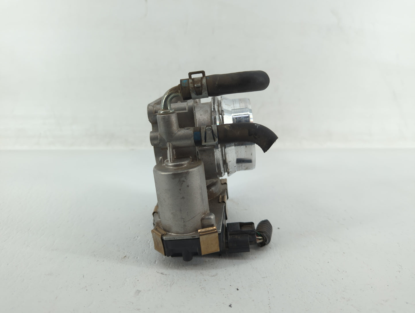 2015-2017 Nissan Juke Throttle Body P/N:RME60-51 Fits Fits 2015 2016 2017 2018 2019 OEM Used Auto Parts - Oemusedautoparts1.