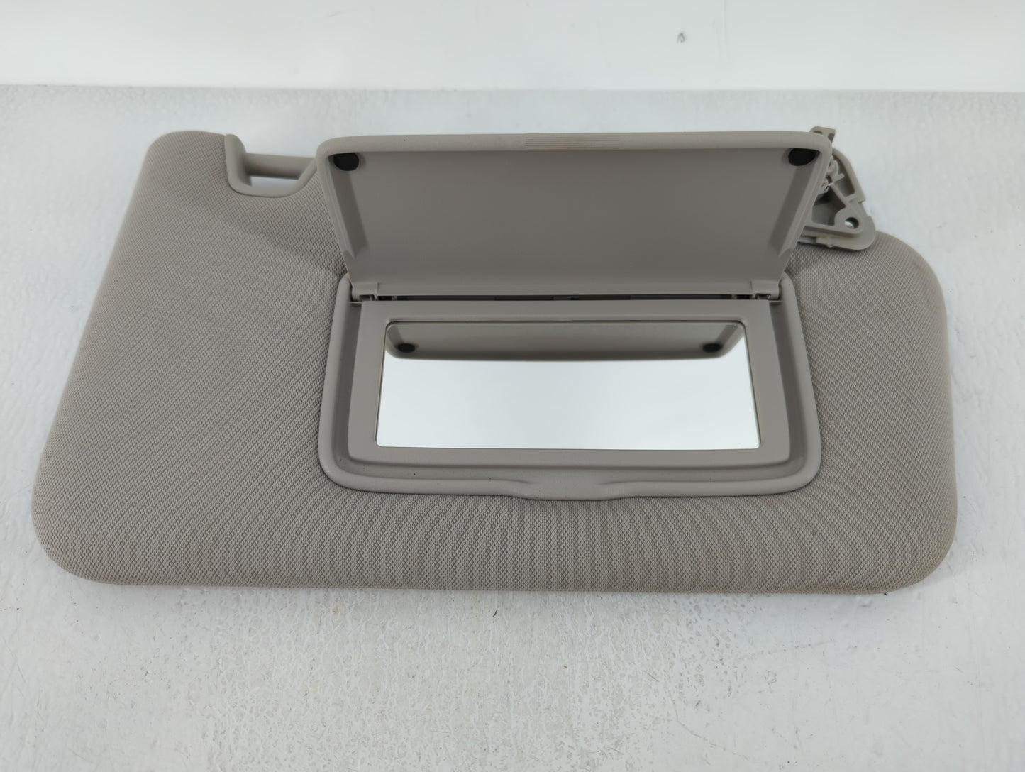 2015-2017 Nissan Juke Sun Visor Shade Replacement Passenger Right Mirror Fits Fits 2015 2016 2017 OEM Used Auto Parts - Oemu