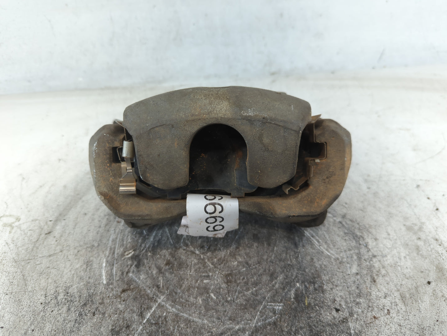2011-2017 Nissan Juke Front Passenger Right Brake Caliper - Oemusedautoparts1.com