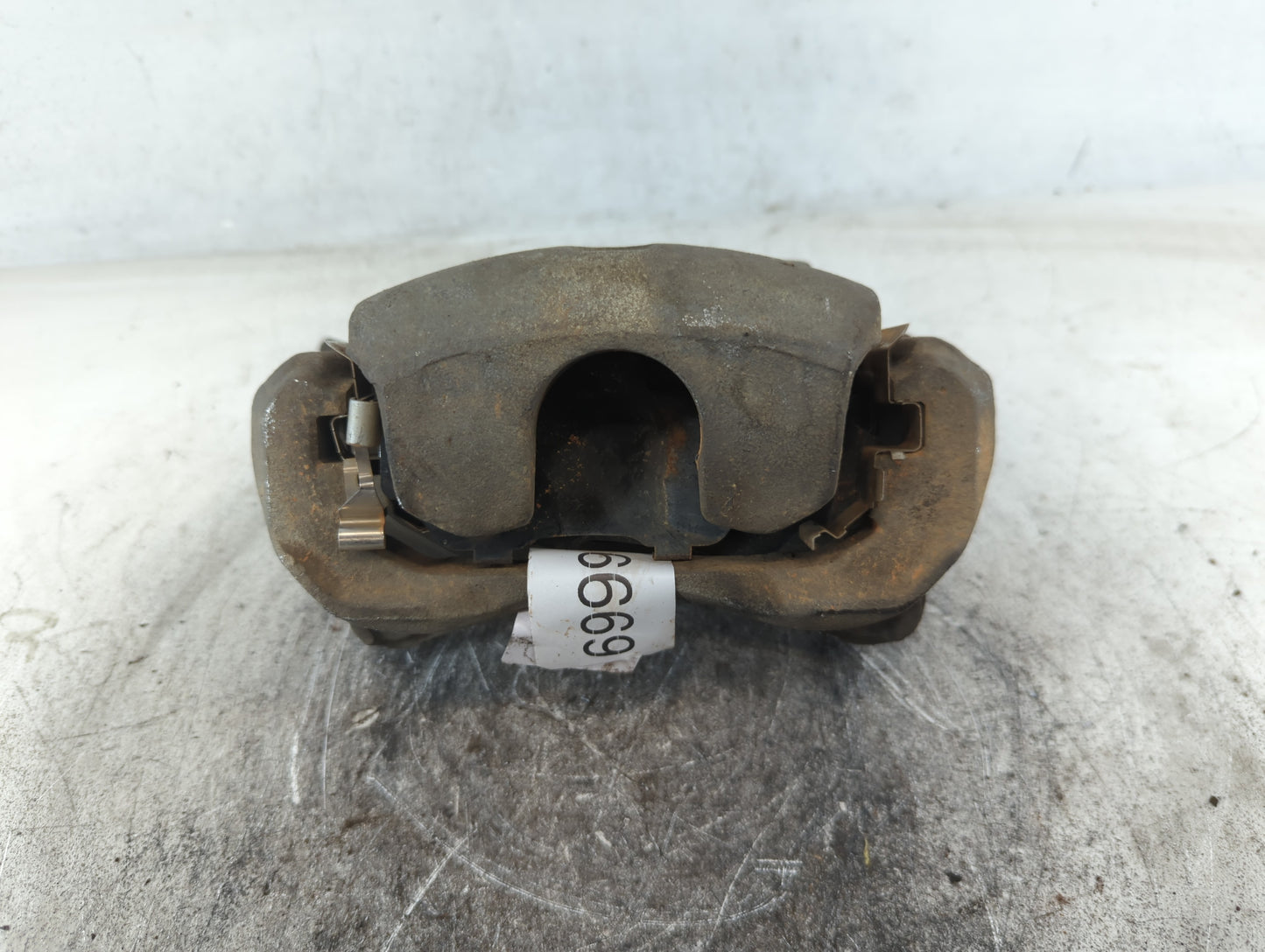 2011-2017 Nissan Juke Front Passenger Right Brake Caliper - Oemusedautoparts1.com