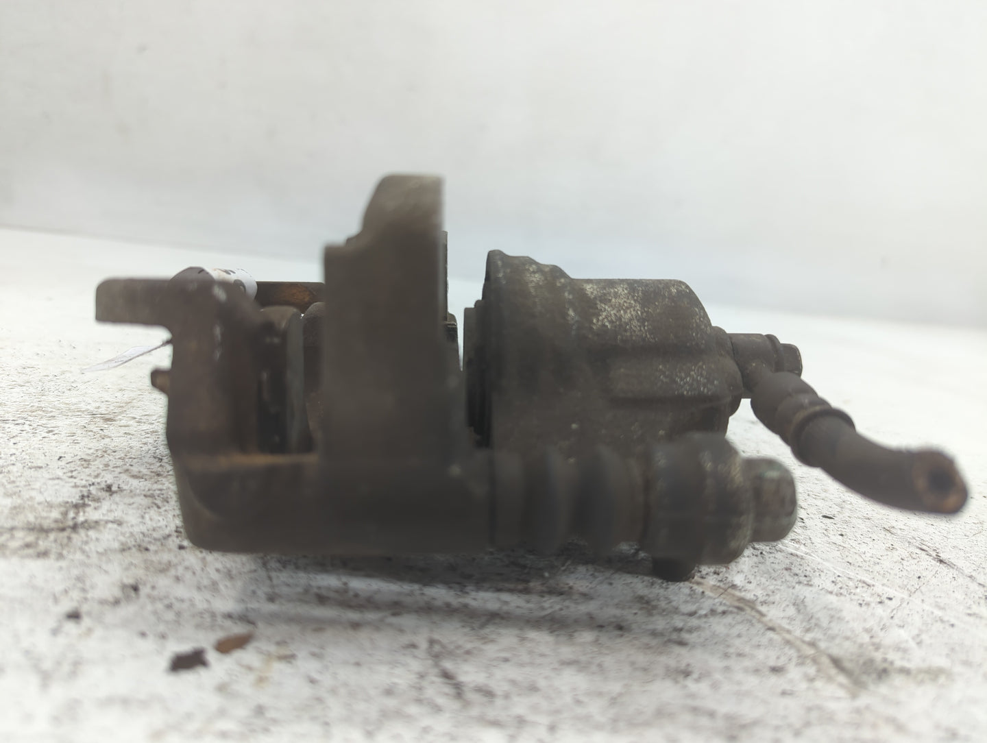 2015-2017 Nissan Juke Front Driver Left Brake Caliper - Oemusedautoparts1.com