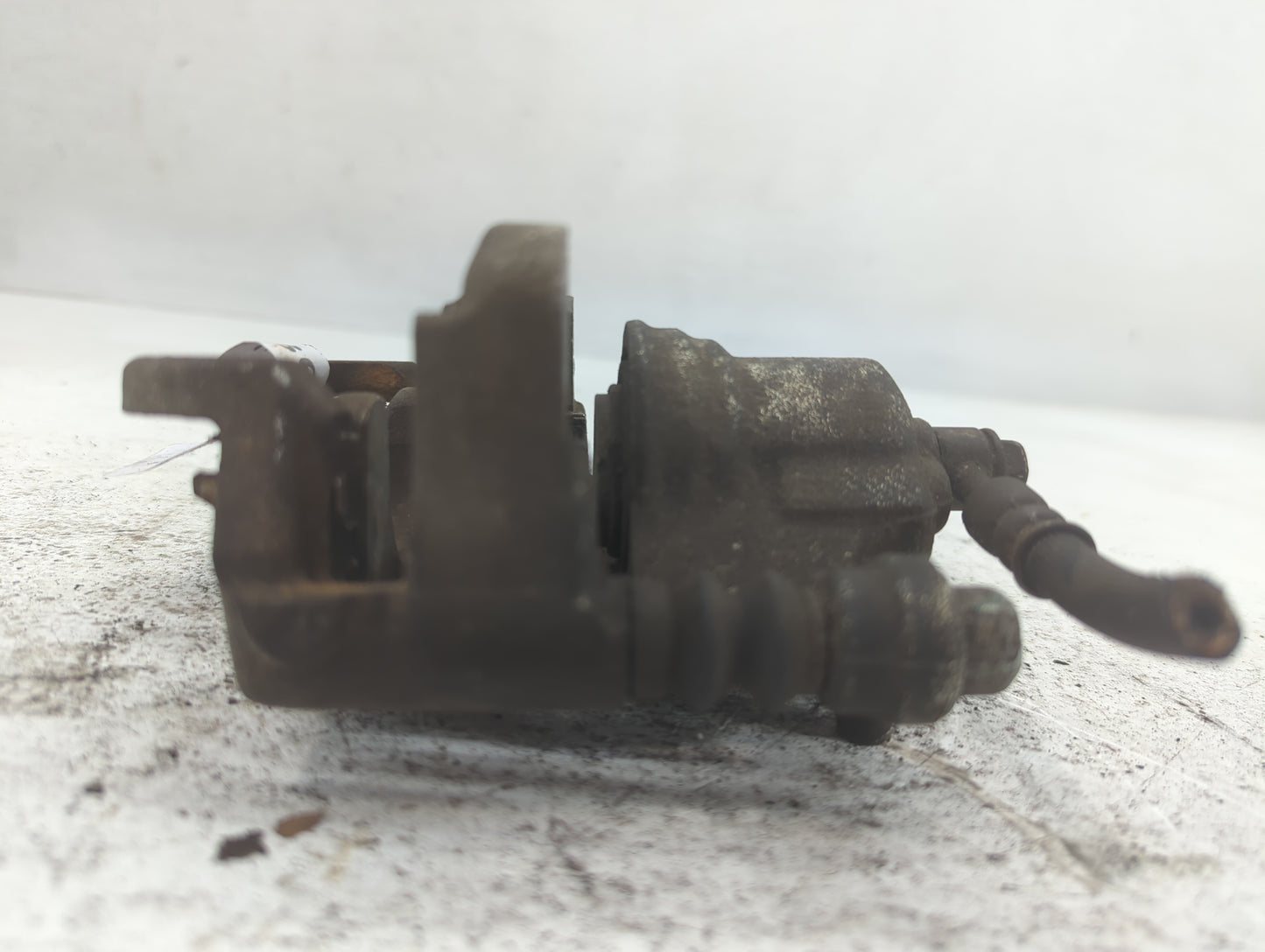 2015-2017 Nissan Juke Front Driver Left Brake Caliper - Oemusedautoparts1.com
