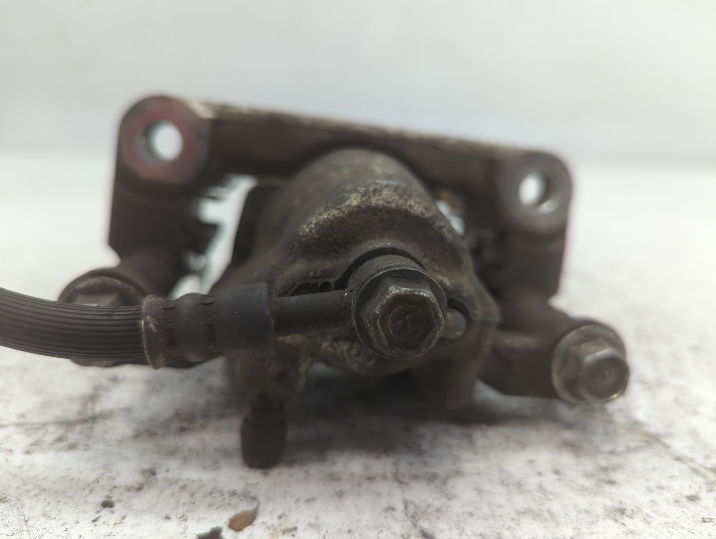 2015-2017 Nissan Juke Front Driver Left Brake Caliper - Oemusedautoparts1.com