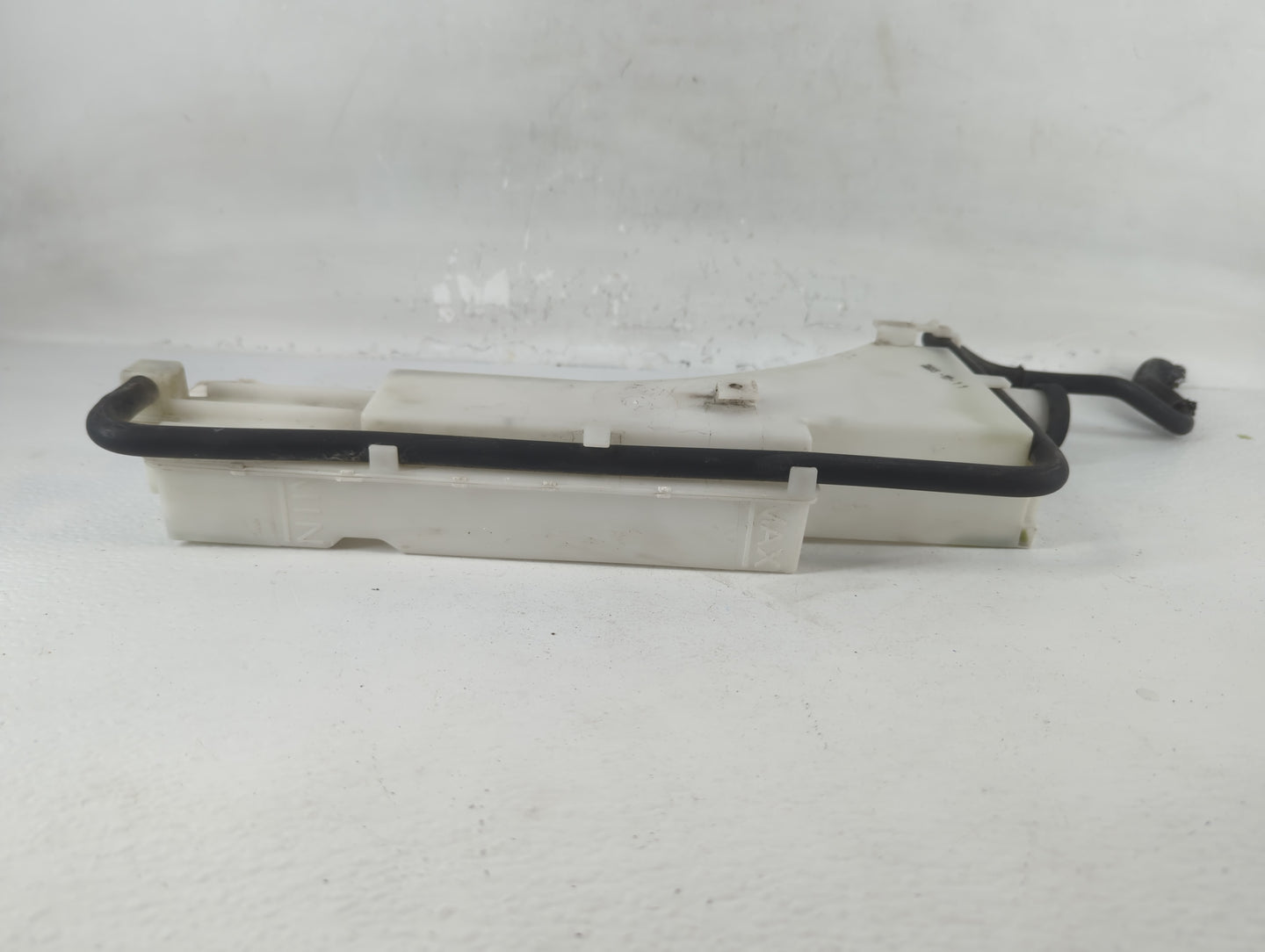 2016 Nissan Juke Windshield Washer Fluid Reservoir Bottle Oem - Oemusedautoparts1.com