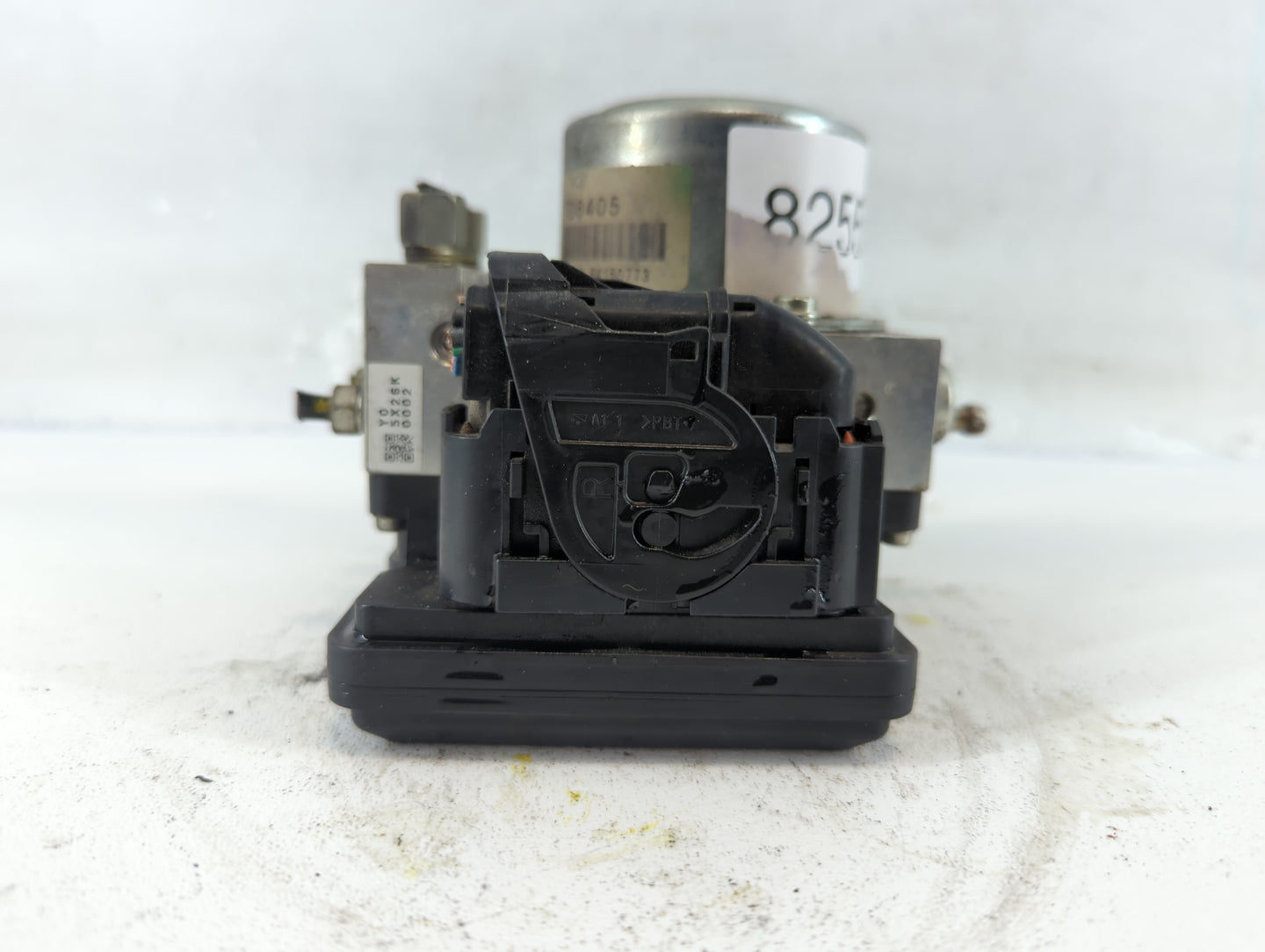 2015-2016 Nissan Juke ABS Pump Control Module Replacement P/N:47660 3YM0C Fits Fits 2015 2016 OEM Used Auto Parts - Oemuseda