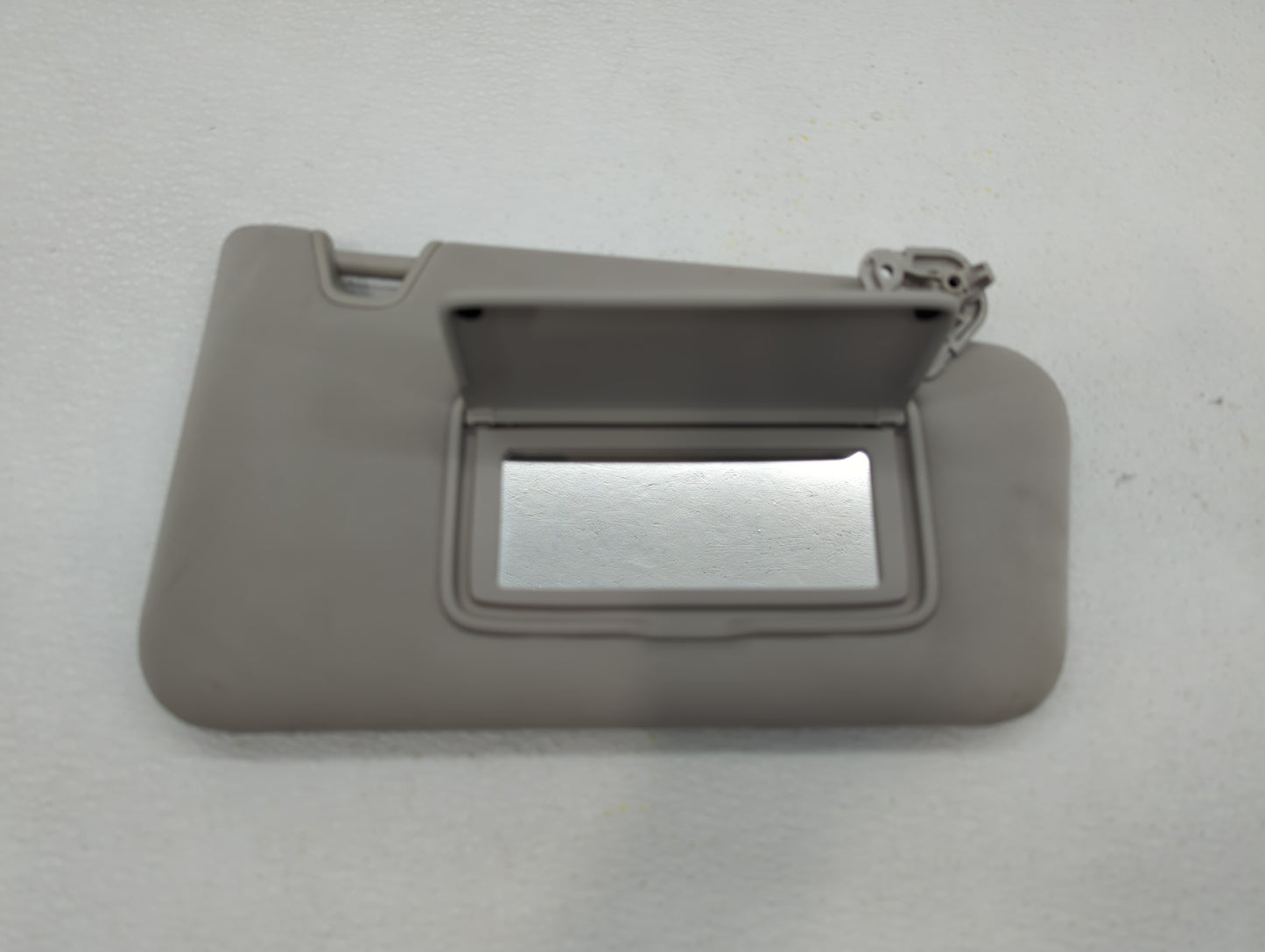 2016 Nissan Juke Sun Visor Shade Replacement Passenger Right Mirror Fits Fits 2015 2017 OEM Used Auto Parts - Oemusedautopar