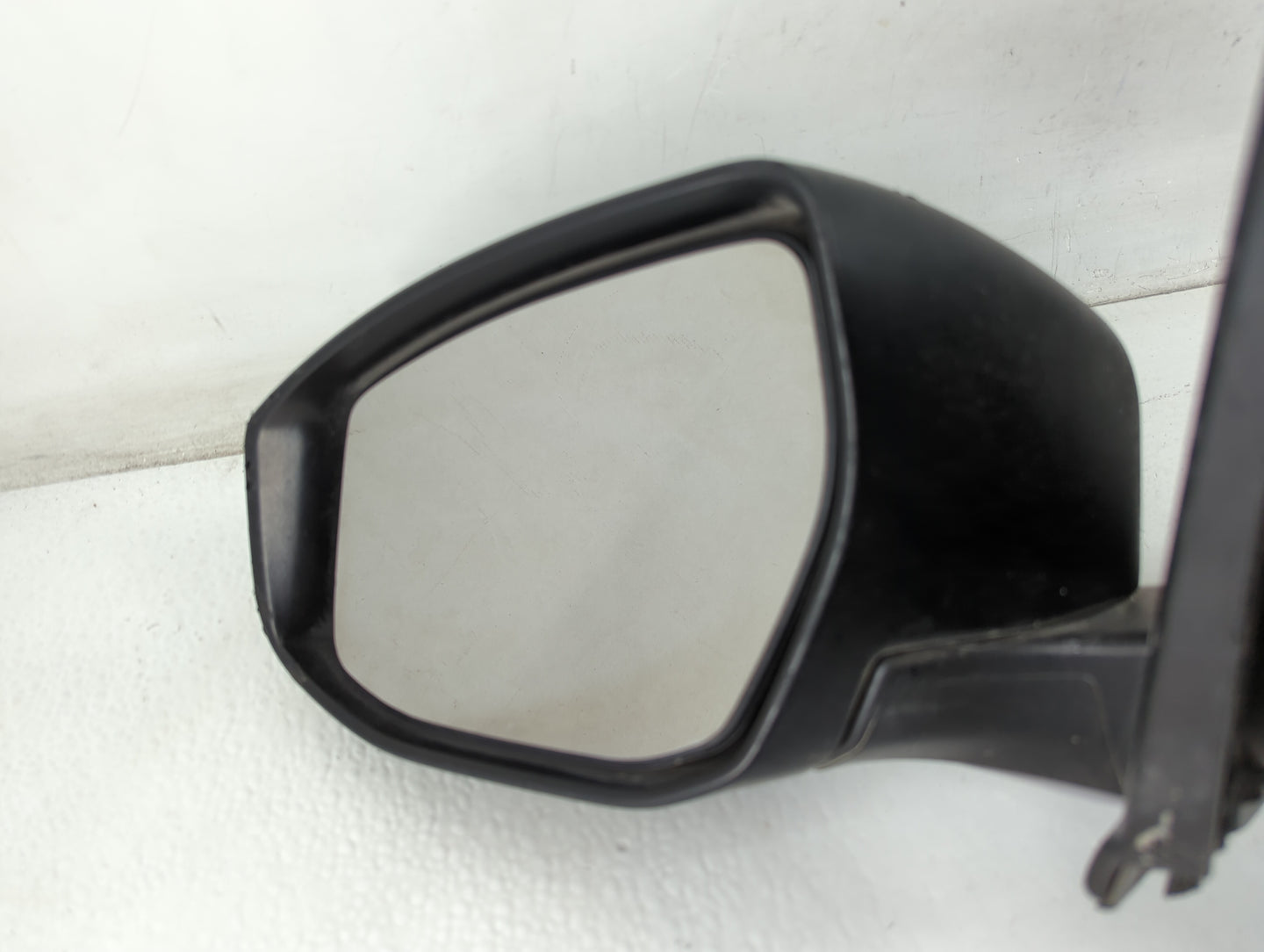 2016-2019 Nissan Maxima Driver Side View Mirror - Left Door Mirror OEM Used - Oemusedautoparts1.com