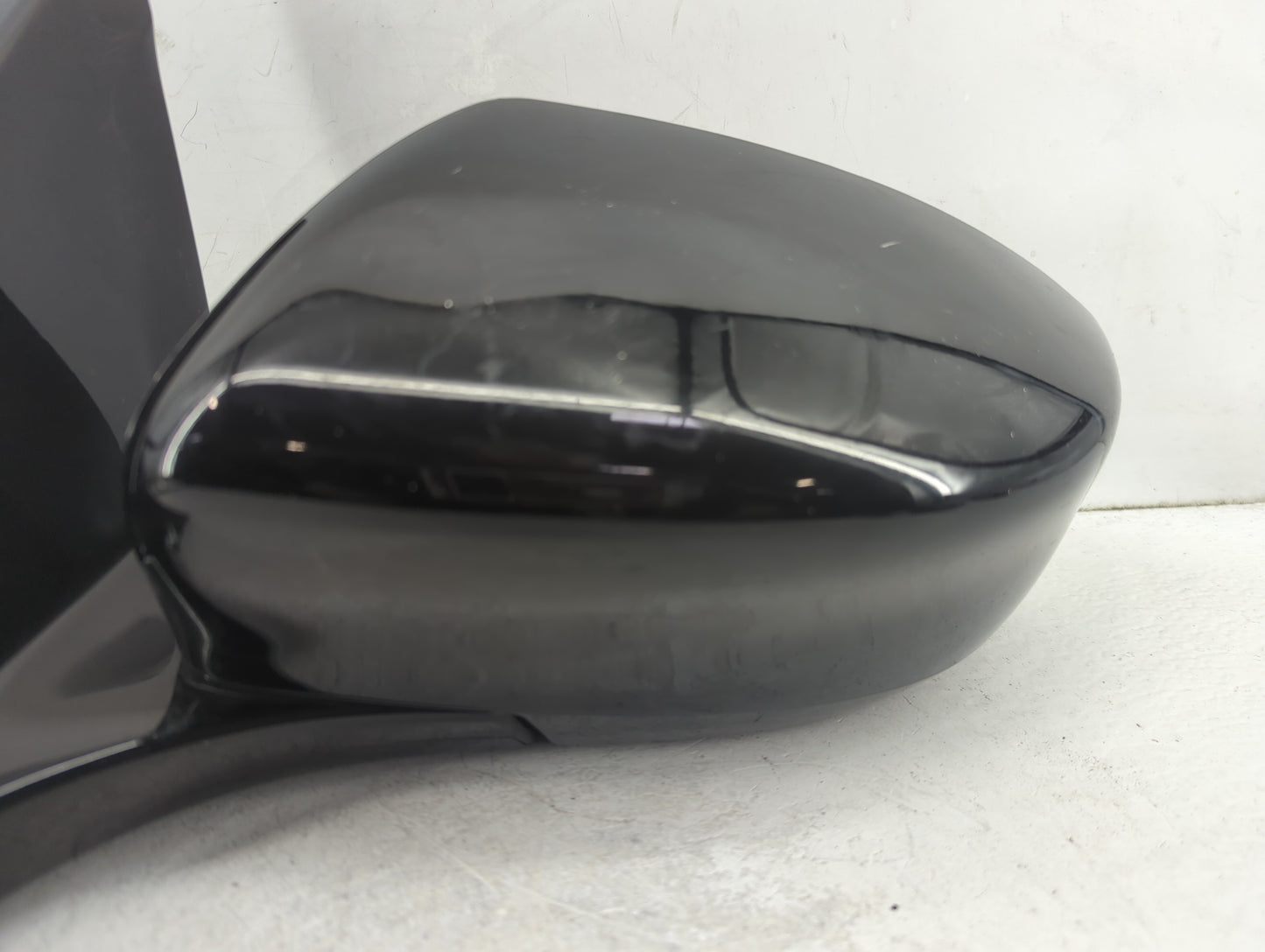 2016-2020 Nissan Maxima Driver Side View Mirror - Left Door Mirror OEM Used - Oemusedautoparts1.com