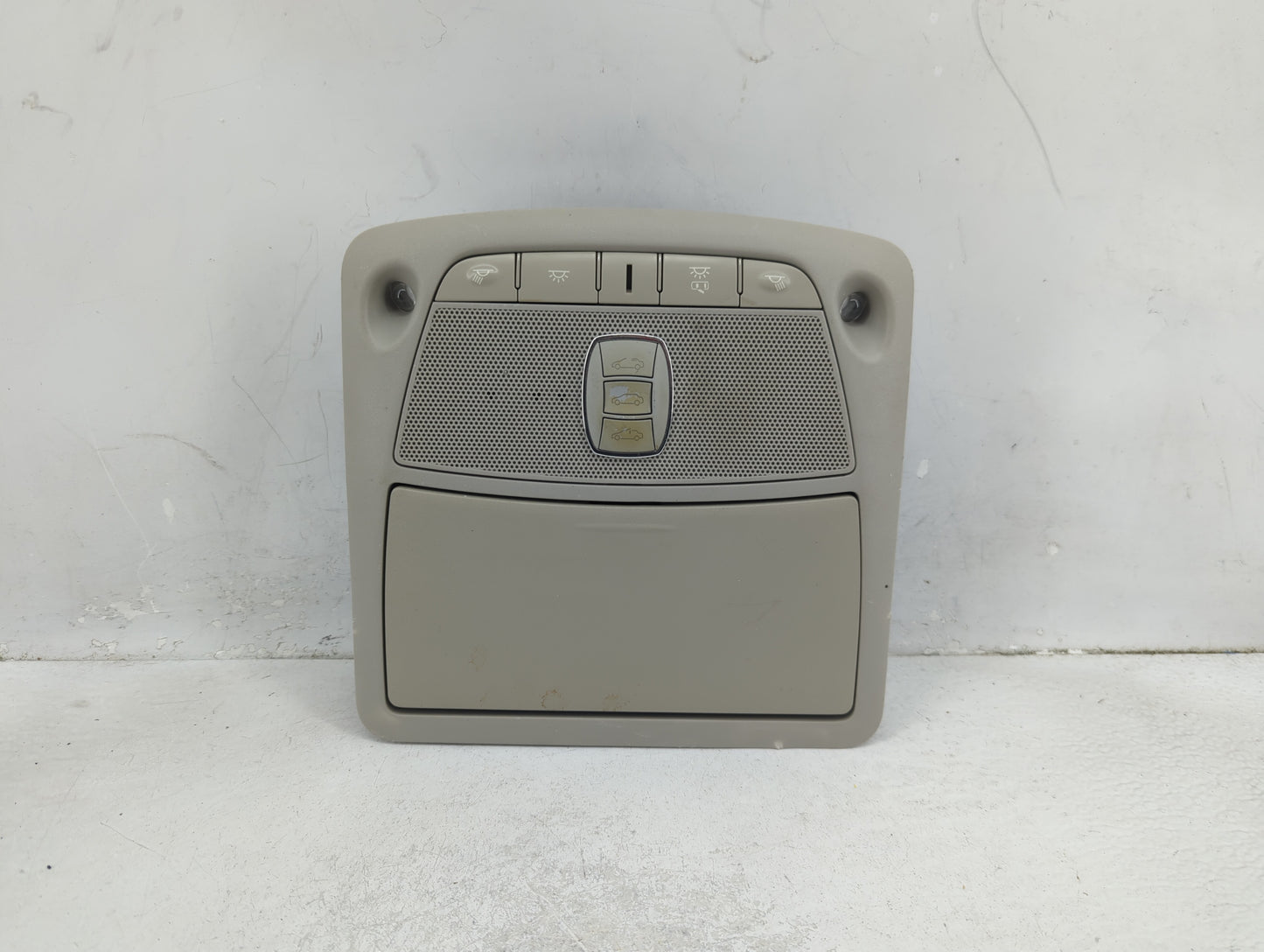2016-2016 Nissan Maxima Overhead Roof Console - Oemusedautoparts1.com