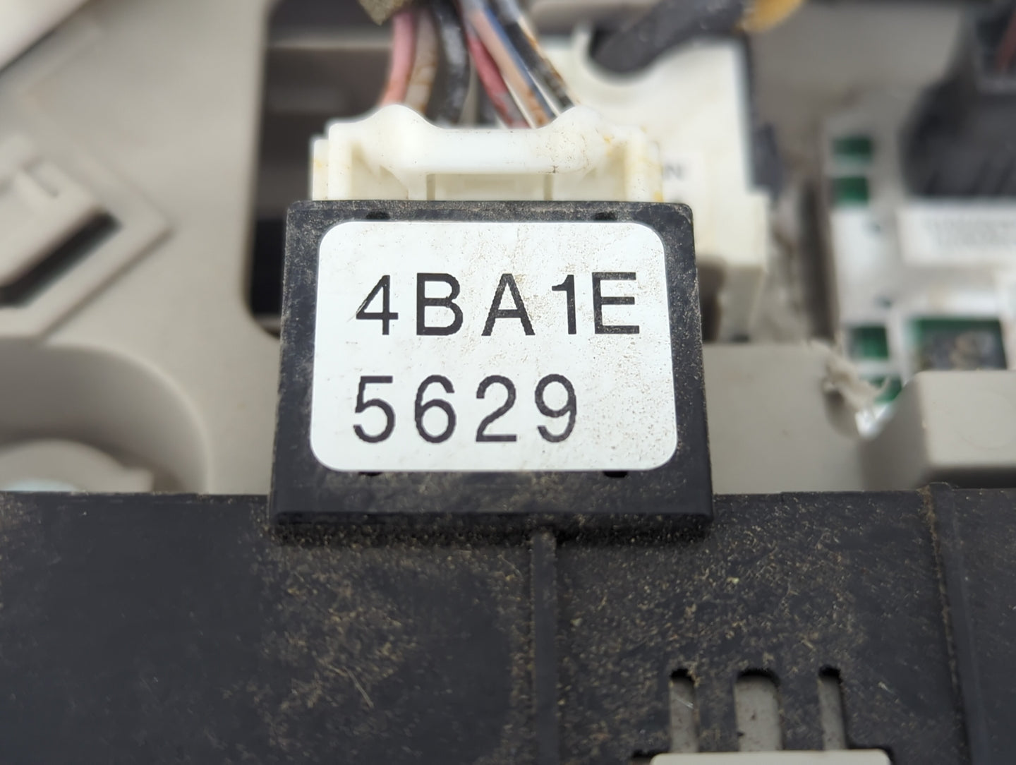 2016-2016 Nissan Maxima Overhead Roof Console - Oemusedautoparts1.com
