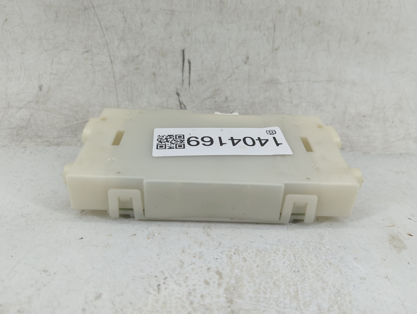 2016-2018 Nissan Maxima Radio AM FM Cd Player Receiver Replacement P/N:277604RA1A Fits Fits 2016 2017 2018 OEM Used Auto Par