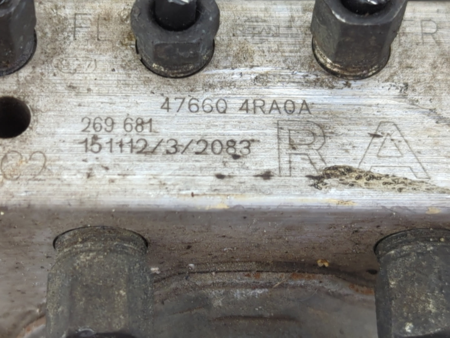 2016-2017 Nissan Maxima ABS Pump Control Module Replacement P/N:47660 4RA0A 269 681 Fits Fits 2016 2017 OEM Used Auto Parts 