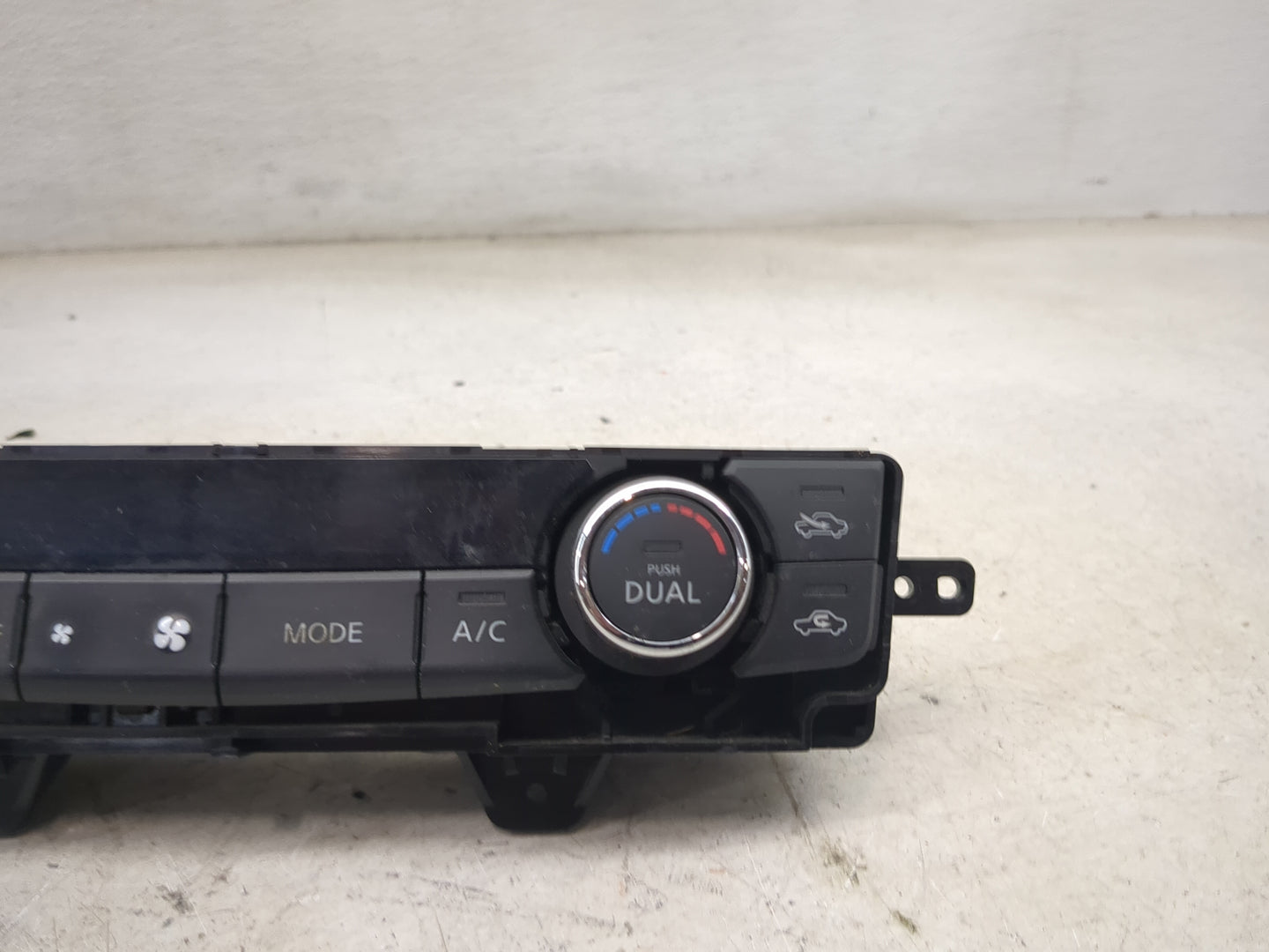 2016-2021 Nissan Maxima Climate Control Module Temperature AC/Heater Replacement P/N:27500 4RA0A Fits OEM Used Auto Parts - 