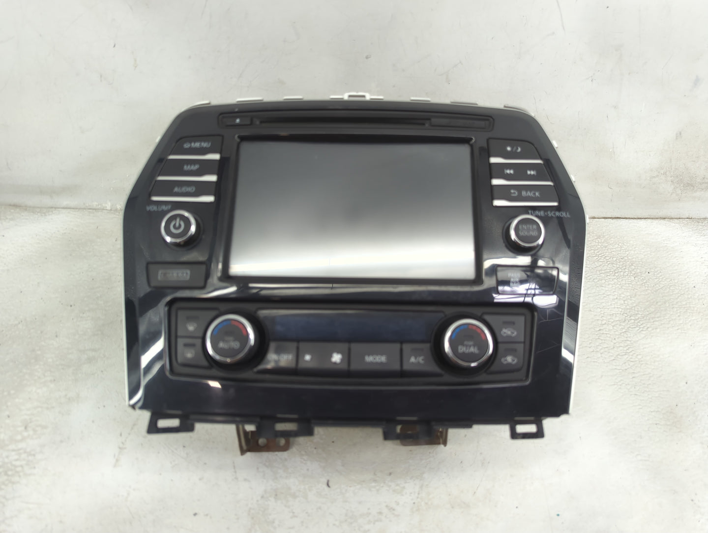 2016 Nissan Maxima Radio AM FM Cd Player Receiver Replacement P/N:259154RA1A QY-8150 Fits OEM Used Auto Parts - Oemusedautop