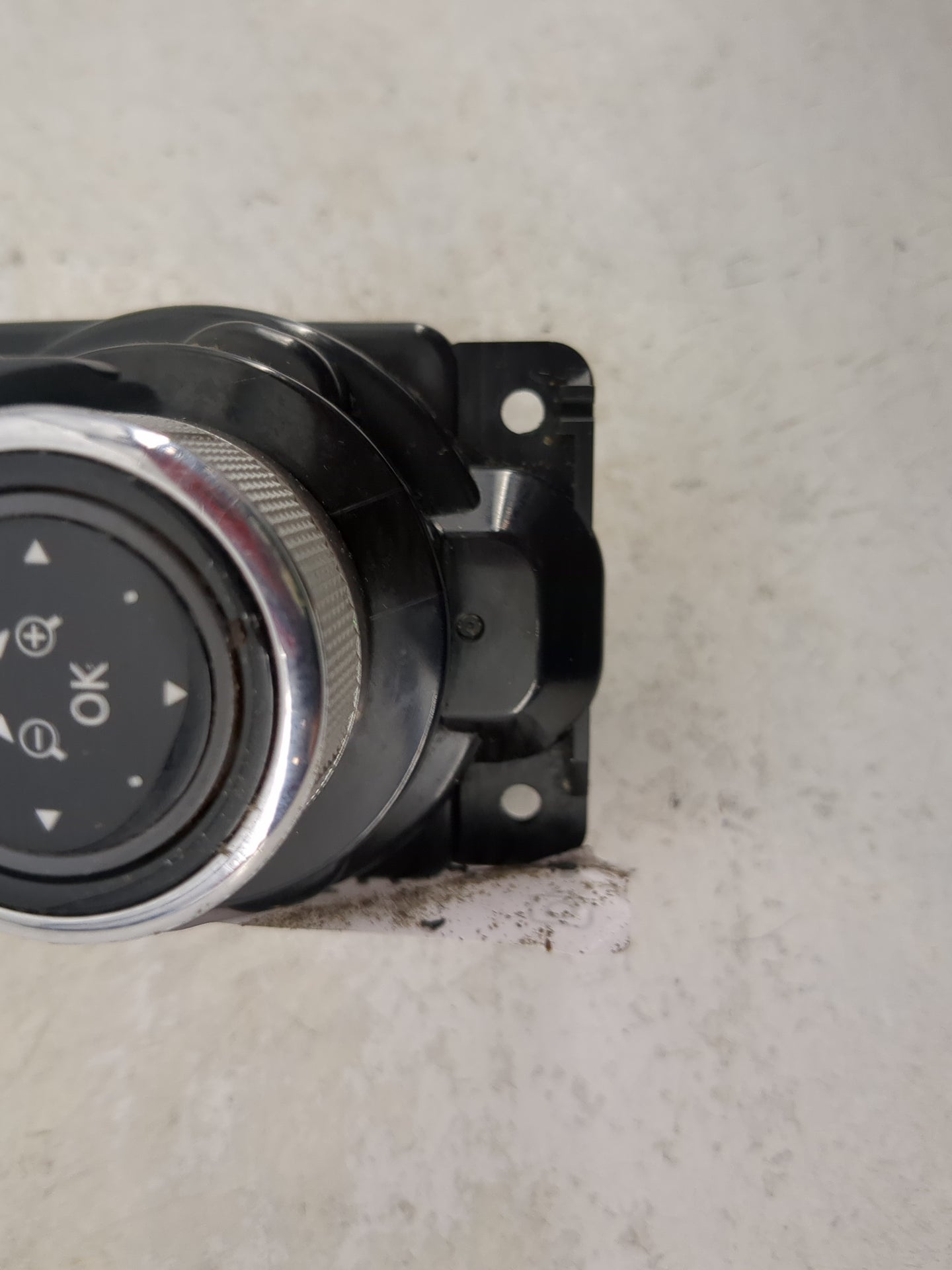 2016-2021 Nissan Maxima Radio AM FM Cd Player Receiver Replacement P/N:283954RA0A 2839545G02 Fits OEM Used Auto Parts - Oemu