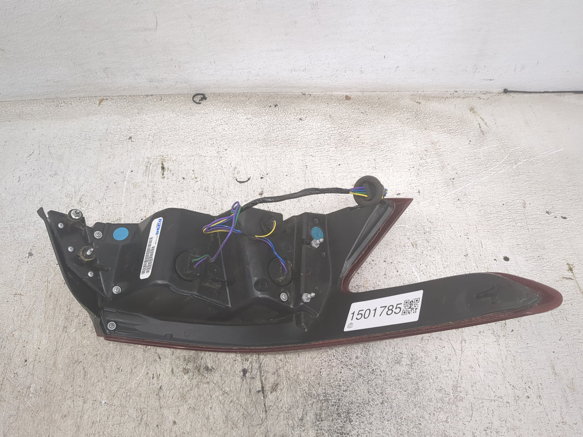 2016-2018 Nissan Maxima Tail Light Assembly Passenger Right OEM P/N:315-1986R-AS Fits Fits 2016 2017 2018 OEM Used Auto Part
