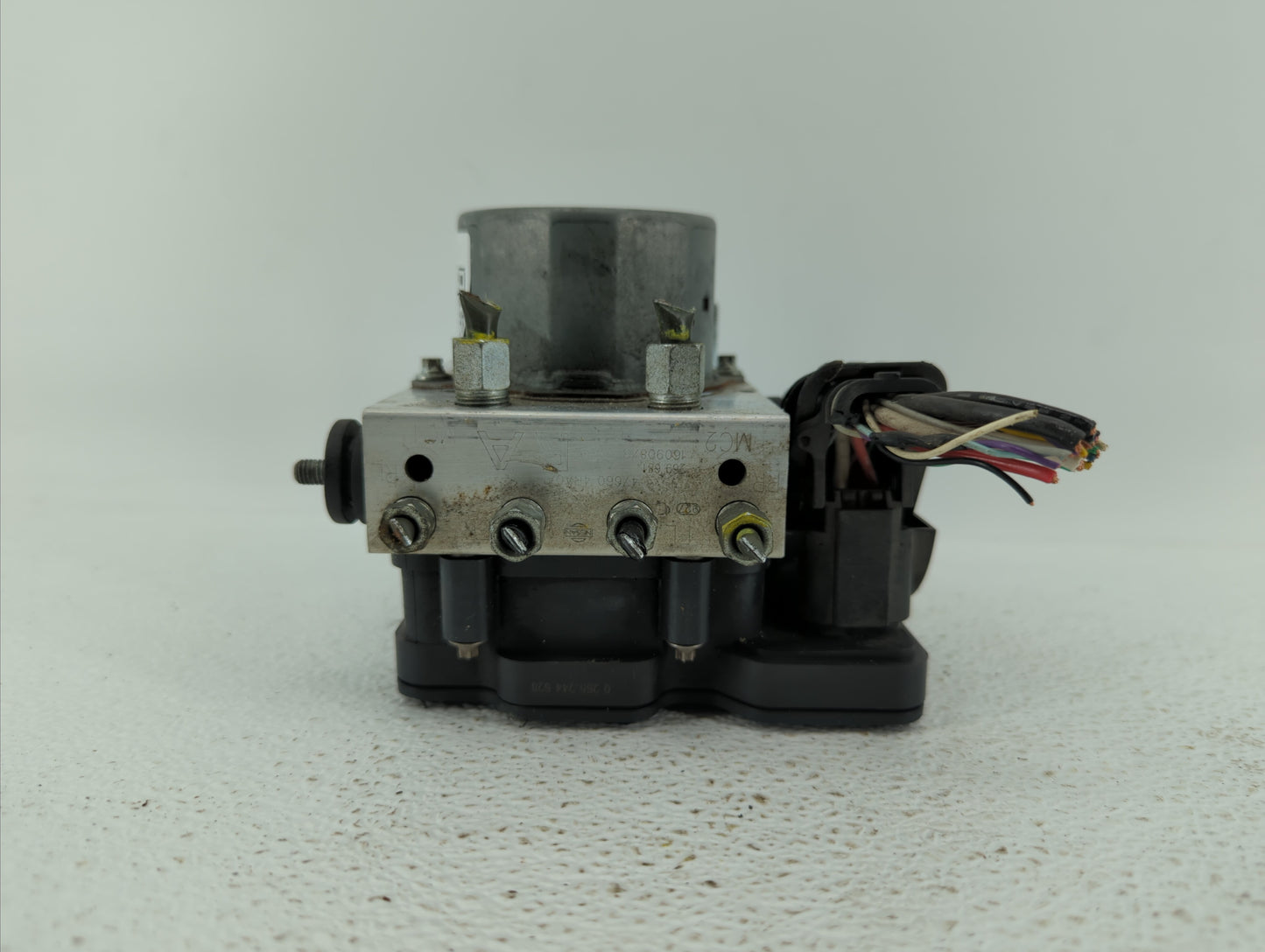 2016-2017 Nissan Maxima ABS Pump Control Module Replacement P/N:47660 4RA0A Fits Fits 2016 2017 OEM Used Auto Parts - Oemuse