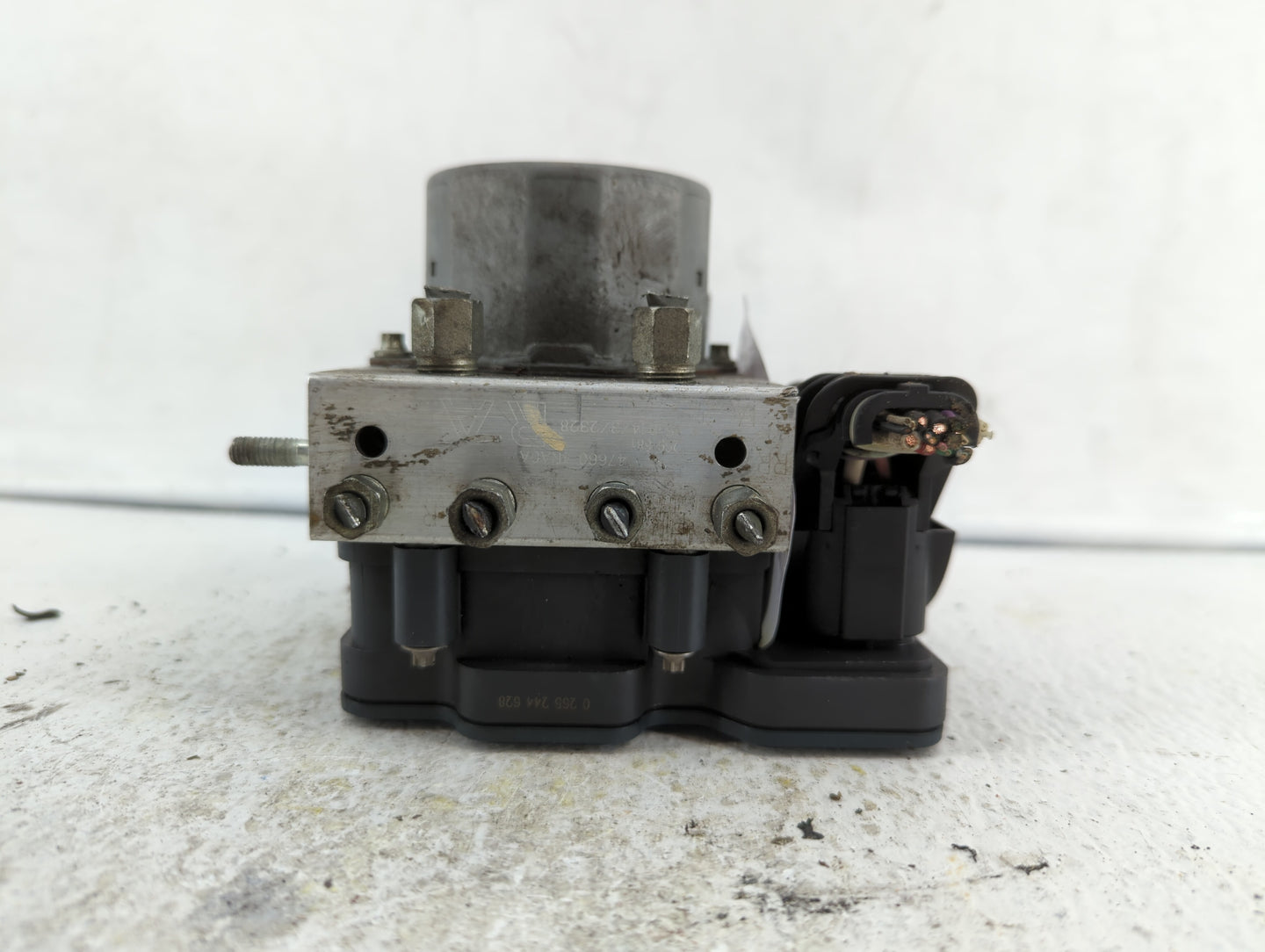 2016-2017 Nissan Maxima ABS Pump Control Module Replacement P/N:47660 4RA0A Fits Fits 2016 2017 OEM Used Auto Parts - Oemuse