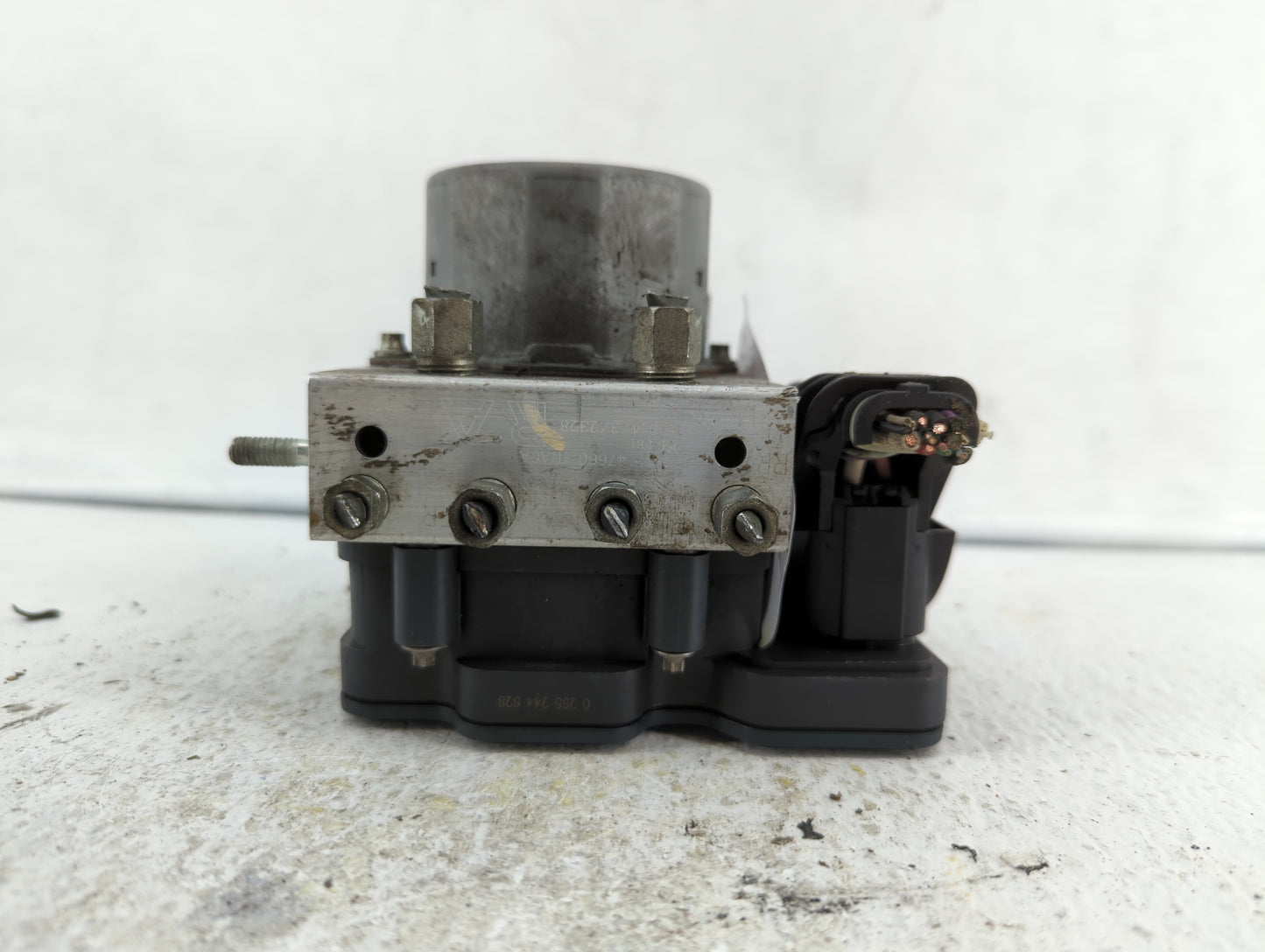 2016-2017 Nissan Maxima ABS Pump Control Module Replacement P/N:47660 4RA0A Fits Fits 2016 2017 OEM Used Auto Parts - Oemuse