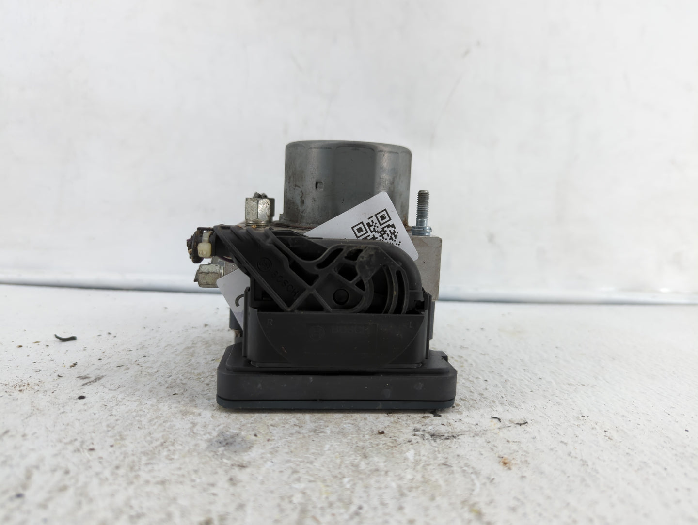 2016-2017 Nissan Maxima ABS Pump Control Module Replacement P/N:47660 4RA0A Fits Fits 2016 2017 OEM Used Auto Parts - Oemuse