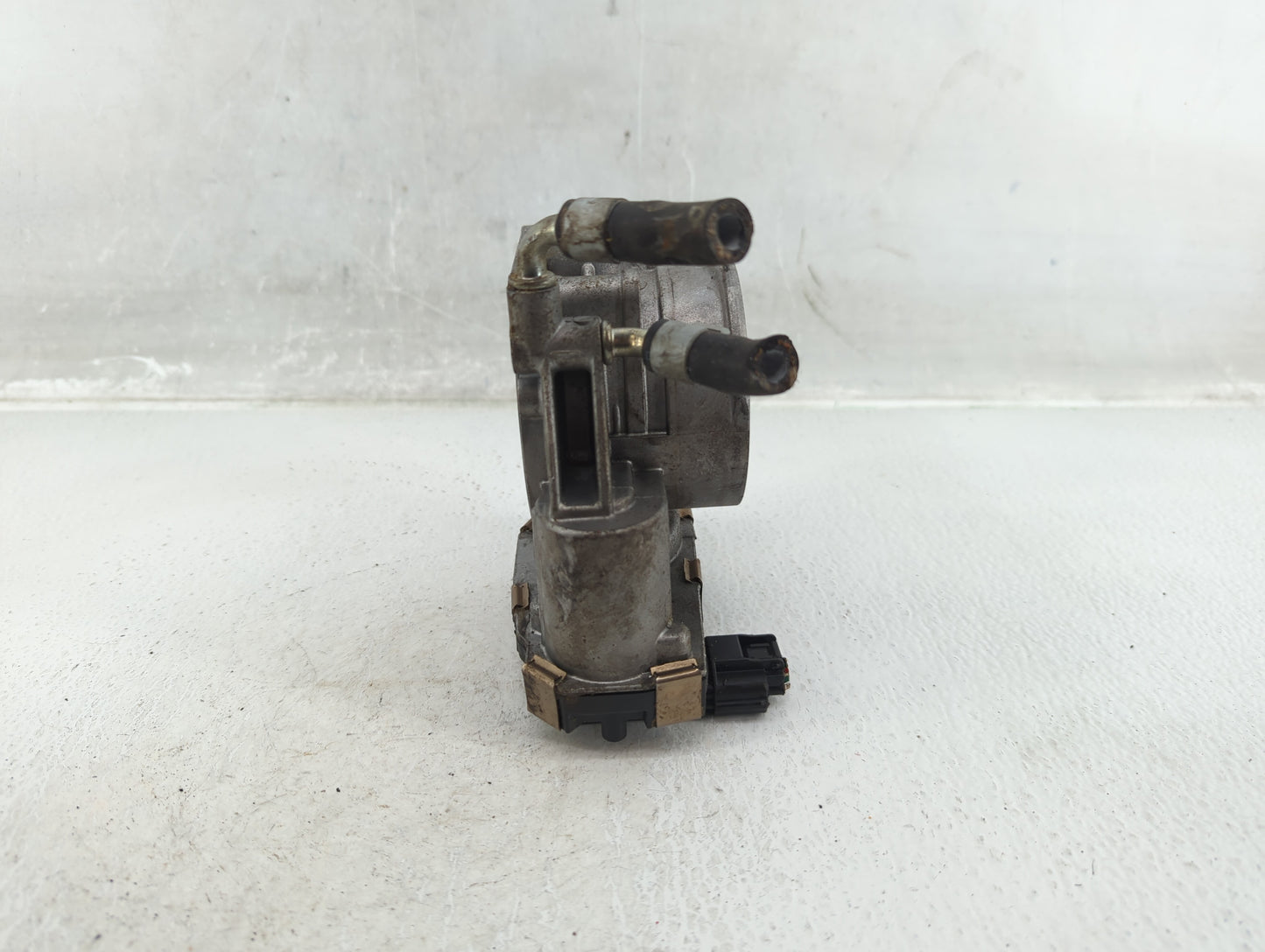 2016-2020 Nissan Maxima Throttle Body P/N:A9115H RME75-50 Fits Fits 2016 2017 2018 2019 2020 OEM Used Auto Parts - Oemusedau