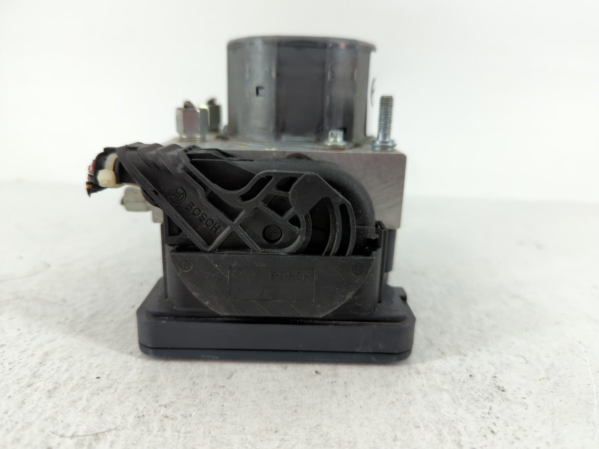 2016-2017 Nissan Maxima Anti-Lock Brake ABS Pump Module Actuator OEM P/N:47660 4RA0A Fits Fits 2016 2017 OEM Used Auto Parts