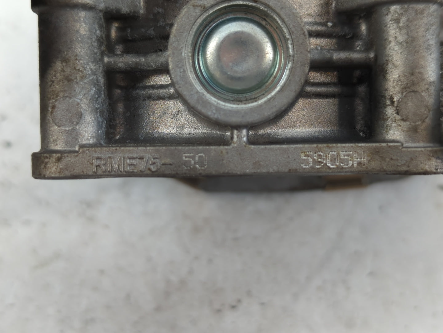 2016-2020 Nissan Maxima Throttle Body P/N:RME75-50 Fits Fits 2016 2017 2018 2019 2020 OEM Used Auto Parts - Oemusedautoparts