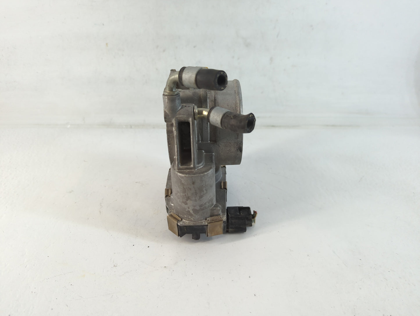 2016-2020 Nissan Maxima Throttle Body Fits Fits 2016 2017 2018 2019 2020 OEM Used Auto Parts - Oemusedautoparts1.com