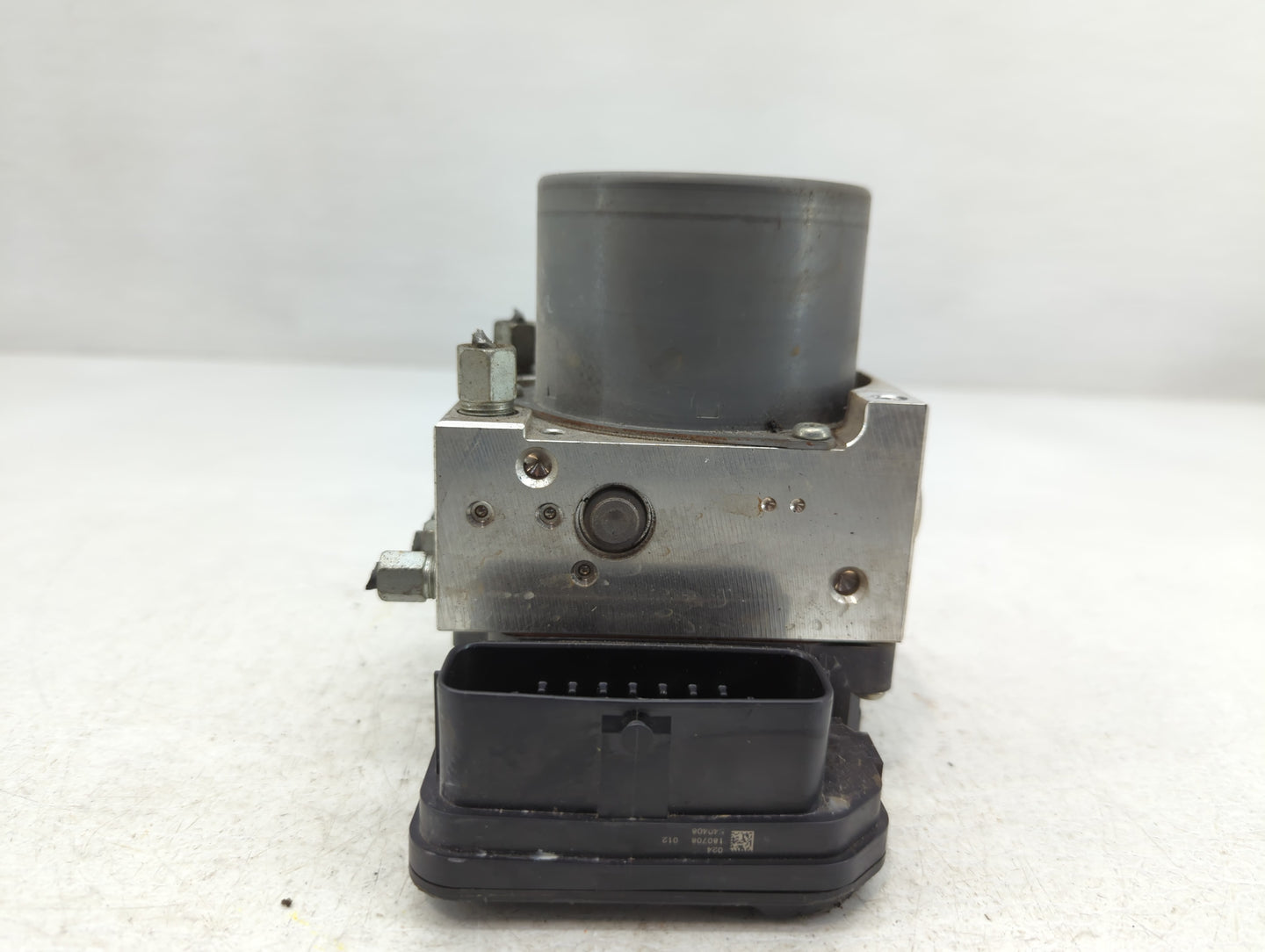 2016-2018 Nissan Maxima ABS Pump Control Module Replacement P/N:116030-51080 Fits Fits 2016 2017 2018 OEM Used Auto Parts - 