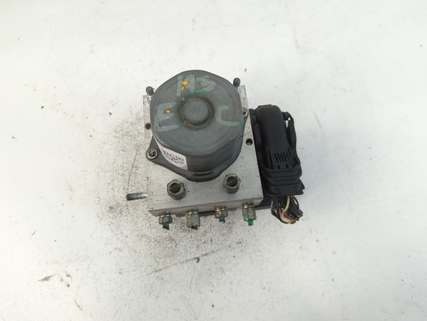 2016-2017 Nissan Maxima ABS Pump Control Module Replacement P/N:269 681 47660 4RA0A Fits Fits 2016 2017 OEM Used Auto Parts 