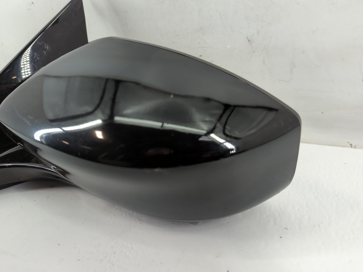 2016-2020 Nissan Maxima Driver Side View Mirror - Left Door Mirror OEM Used - Oemusedautoparts1.com