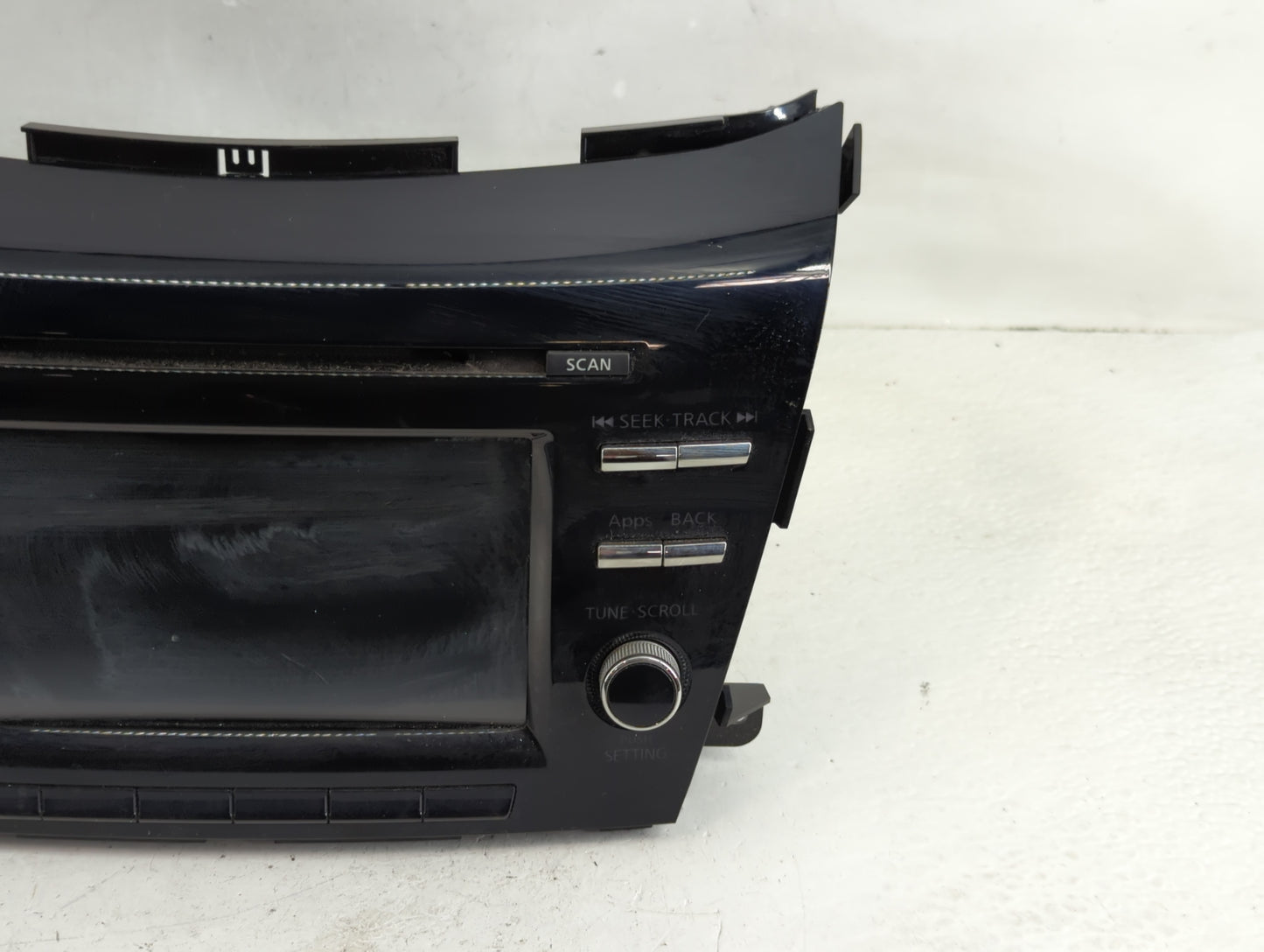 2015-2016 Nissan Murano Radio AM FM Cd Player Receiver Replacement P/N:28185 5AA0D Fits Fits 2015 2016 OEM Used Auto Parts -