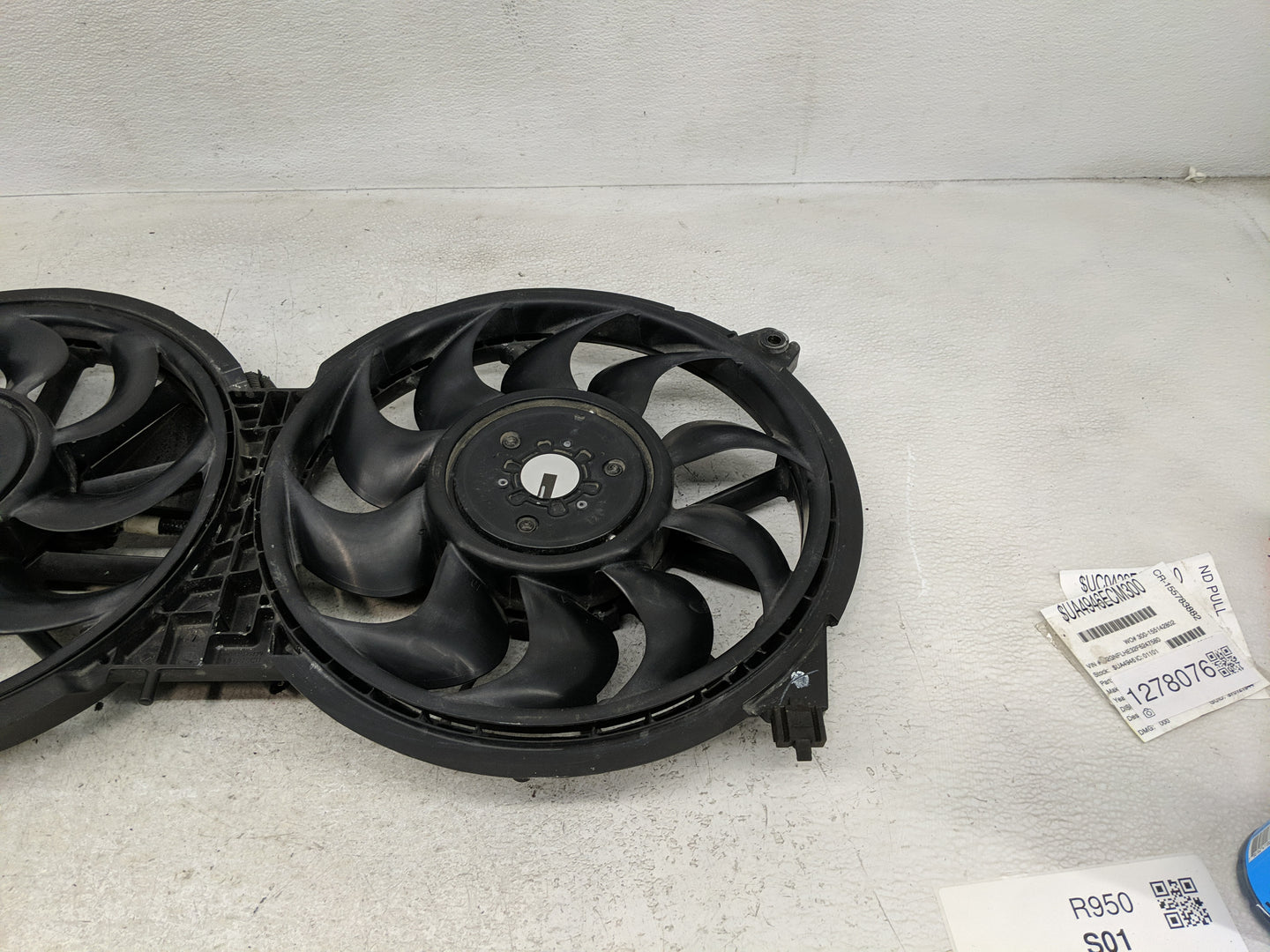 2016 Nissan Murano Electric Radiator Cooling Fan Motor Assembly P/N:3 137 234 011 Fits OEM Used Auto Parts - Oemusedautopart