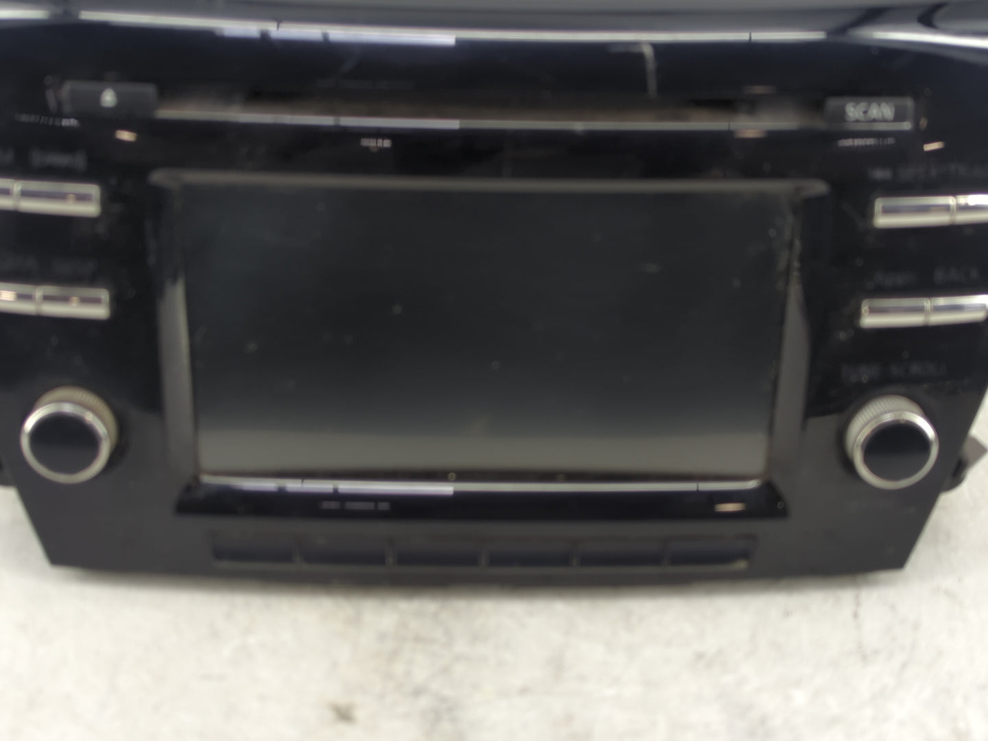 2015-2016 Nissan Murano Radio AM FM Cd Player Receiver Replacement P/N:28185 5AA0D Fits Fits 2015 2016 OEM Used Auto Parts -