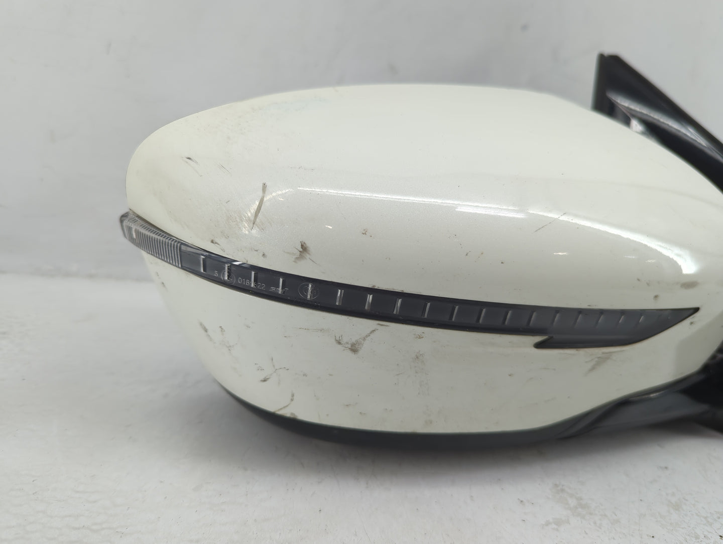 2015-2016 Nissan Murano Passenger Side View Mirror - Right Door Mirror OEM Used - Oemusedautoparts1.com