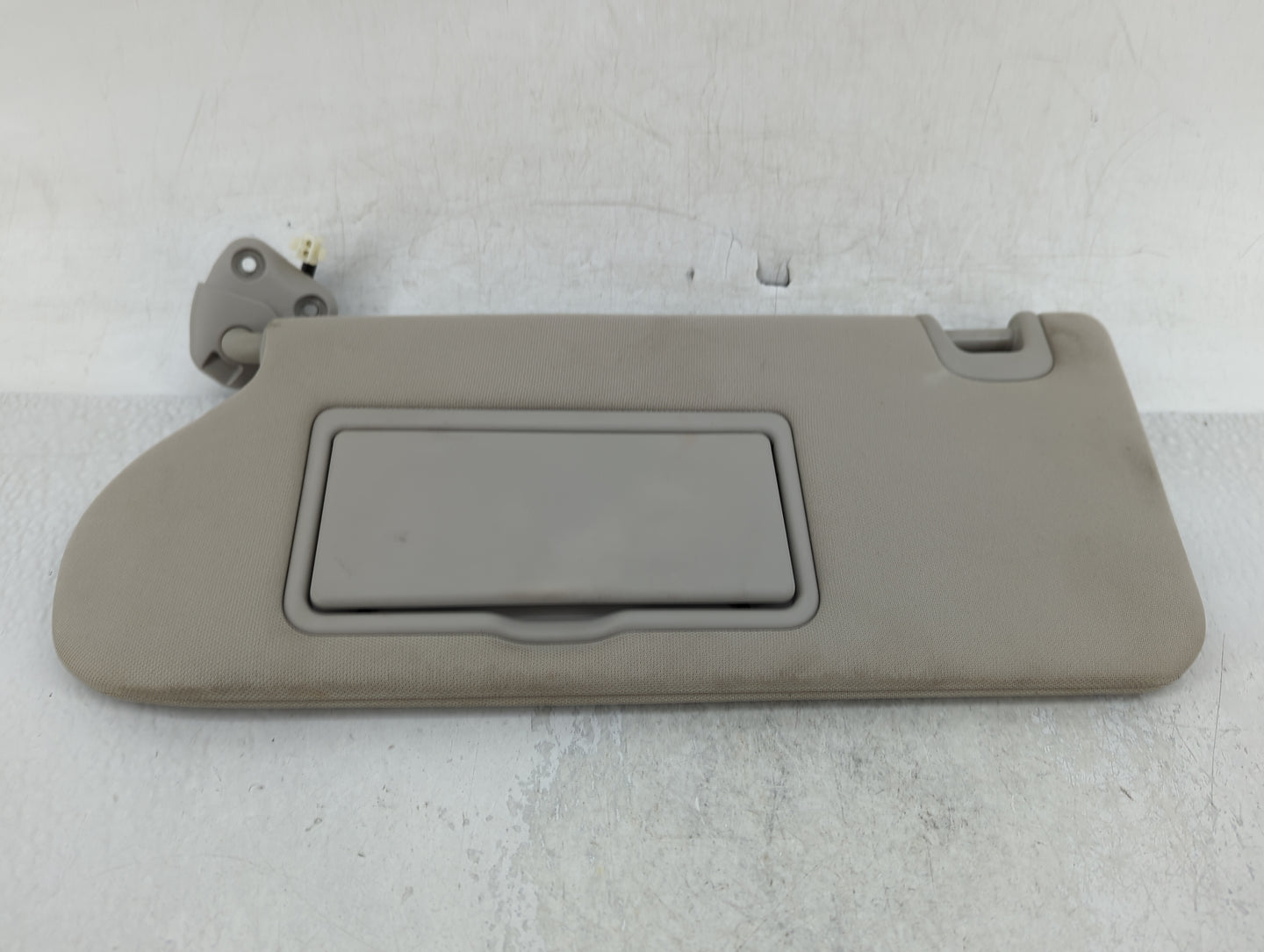 2015-2018 Nissan Murano Sun Visor Shade Replacement Driver Left Mirror Fits Fits 2015 2016 2017 2018 OEM Used Auto Parts - O