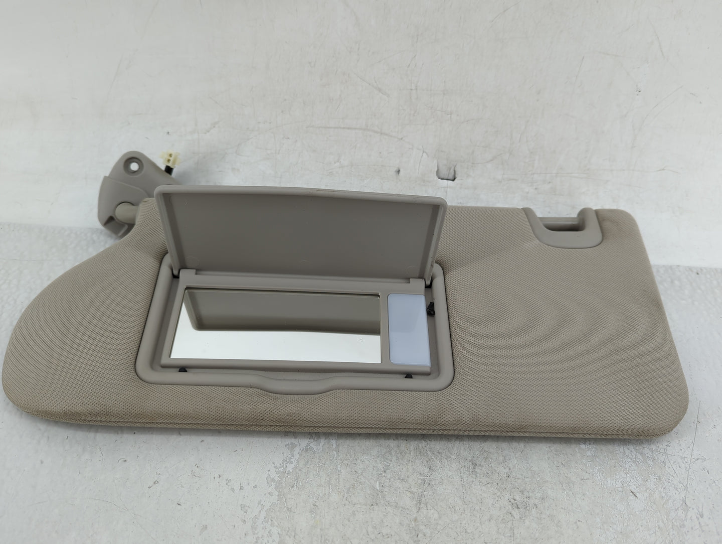 2015-2018 Nissan Murano Sun Visor Shade Replacement Driver Left Mirror Fits Fits 2015 2016 2017 2018 OEM Used Auto Parts - O