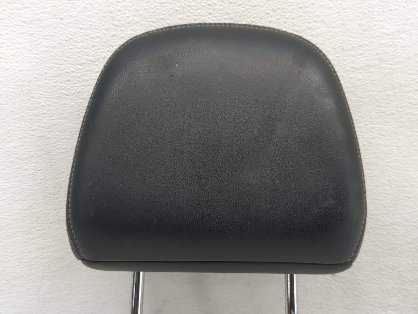 2015-2017 Nissan Murano Headrest Head Rest Rear Seat Fits Fits 2015 2016 2017 OEM Used Auto Parts - Oemusedautoparts1.com