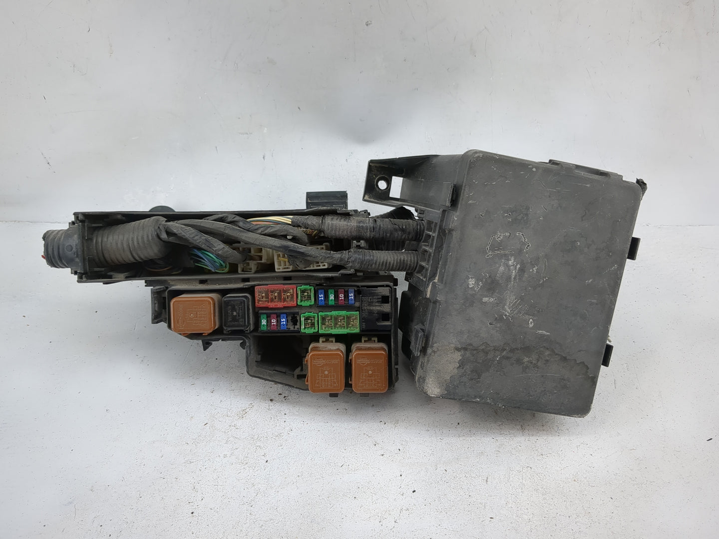 2015-2022 Nissan Murano Fusebox Fuse Box Panel Relay Module Fits Fits 2015 2016 2017 2018 2019 2020 2021 2022 OEM Used Auto 