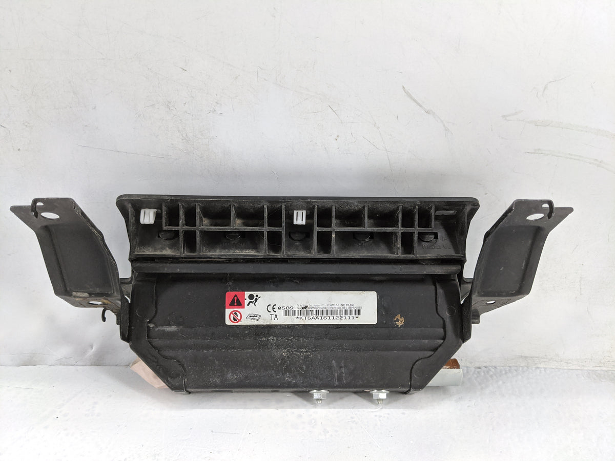 2015-2018 Nissan Murano Air Bag Passenger Right Dashboard OEM Fits Fits 2015 2016 2017 2018 OEM Used Auto Parts - Oemusedaut