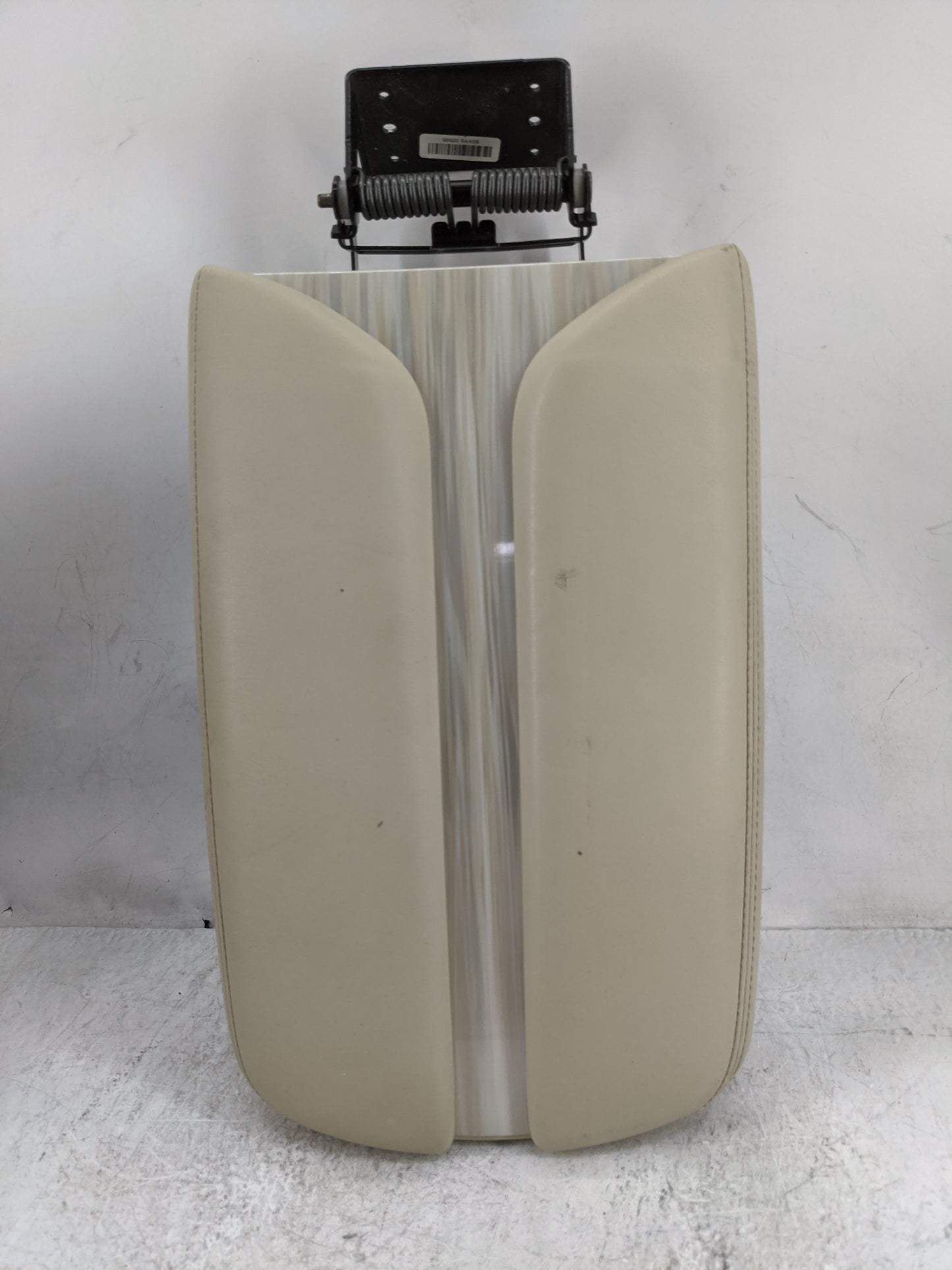 2015-2016 Nissan Murano Center Console Armrest Cover Lid P/N:96920 5AA0B Fits Fits 2015 2016 OEM Used Auto Parts - Oemusedau