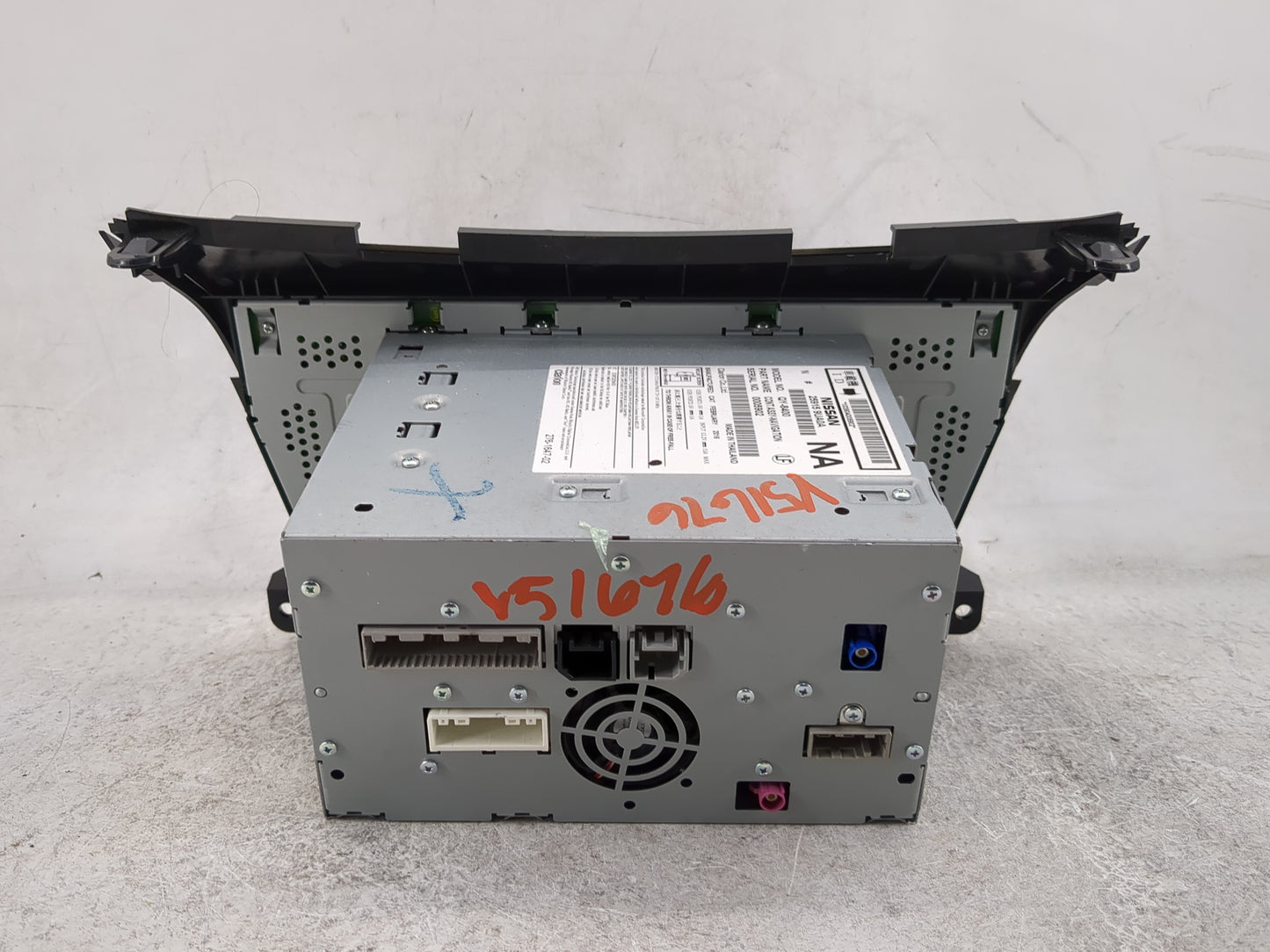 2016-2017 Nissan Murano Radio AM FM Cd Player Receiver Replacement P/N:25915 9UA0A QY-8400 Fits Fits 2016 2017 OEM Used Auto